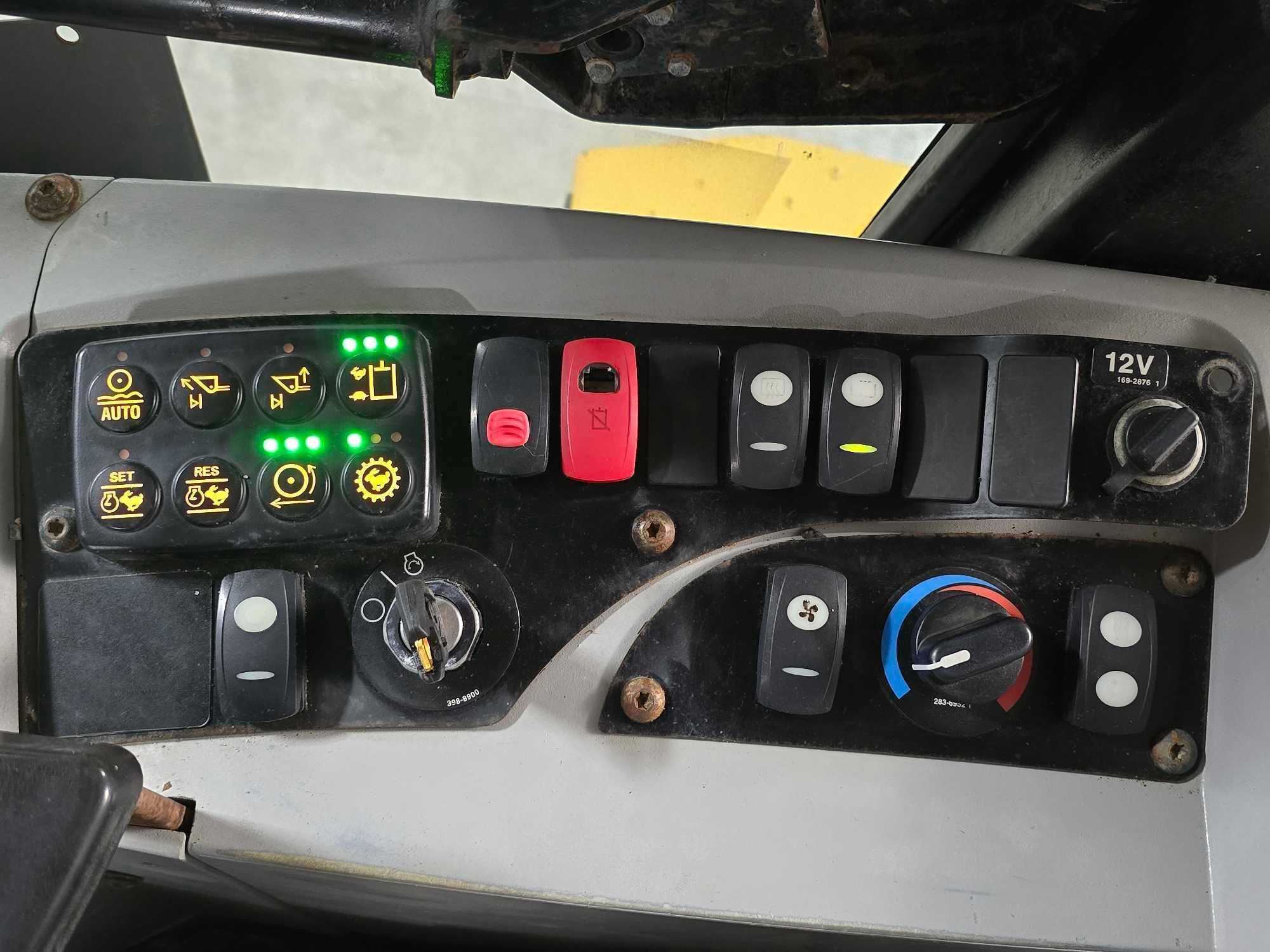 2015 Caterpillar 910K Wheel Loader