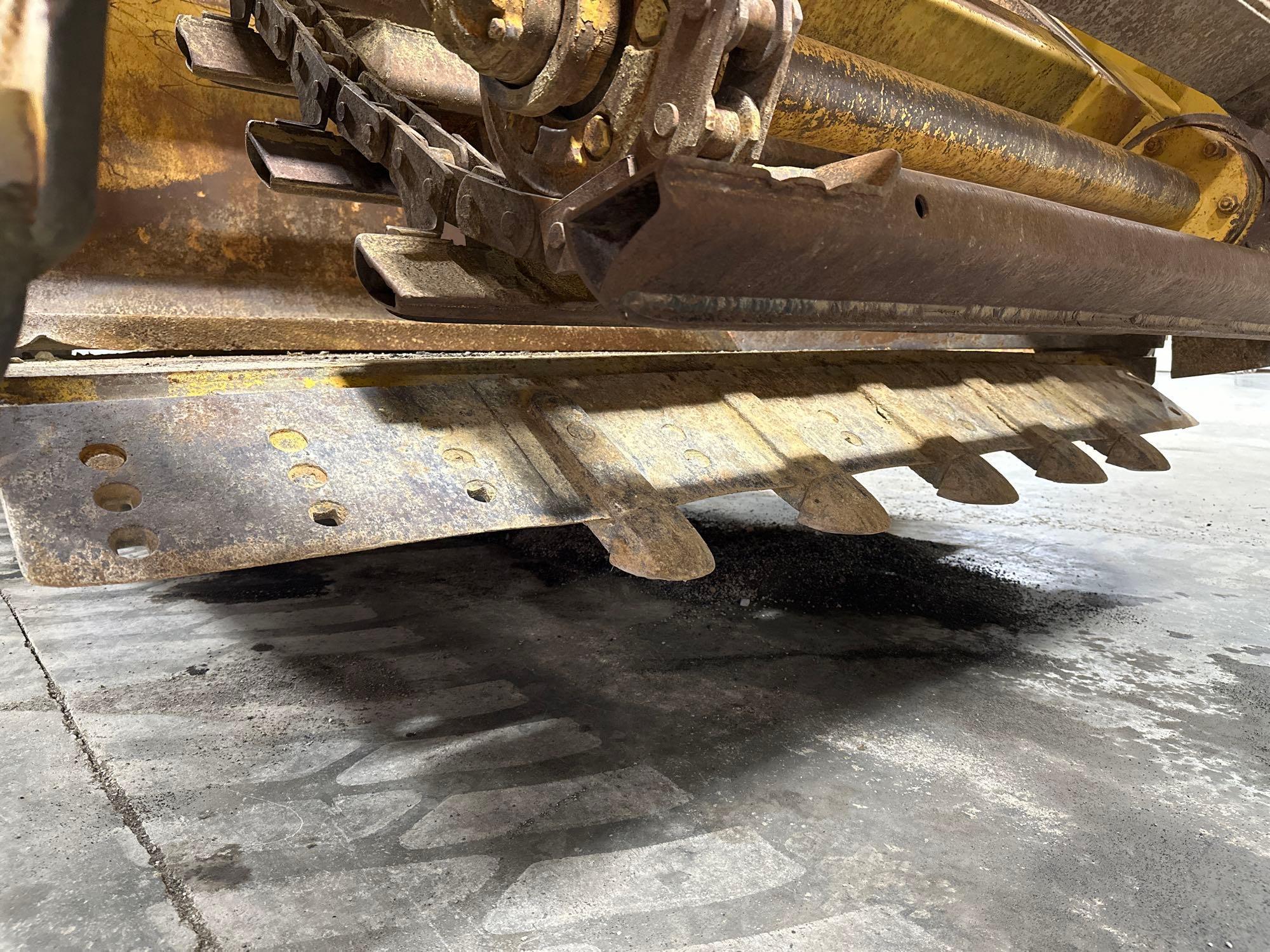 1977 John Deere 762 Paddle Scraper