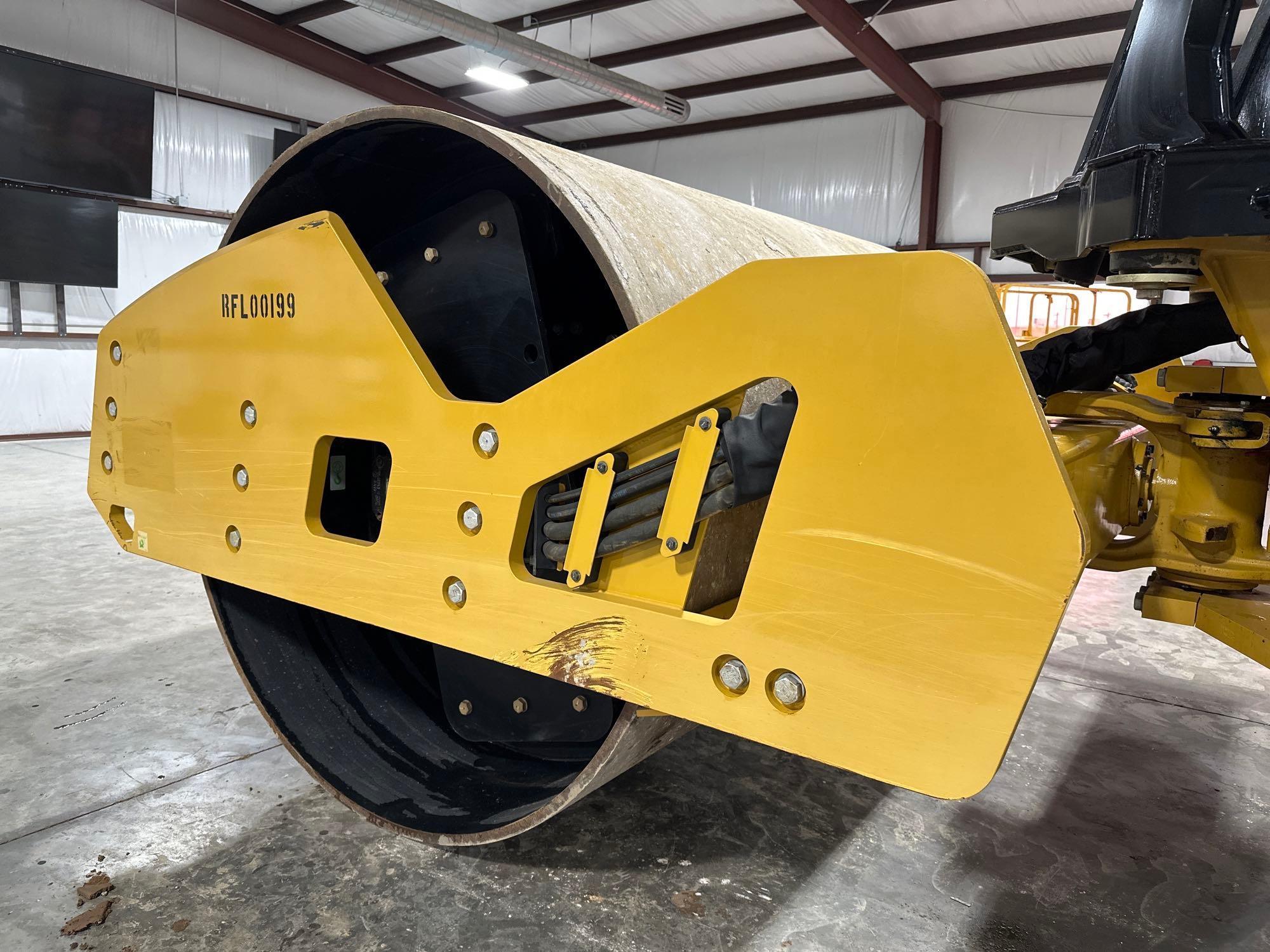 2022 Caterpillar CS11GC Smooth Drum Compactor
