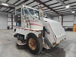 2001 Elgin Pelican Street Sweeper