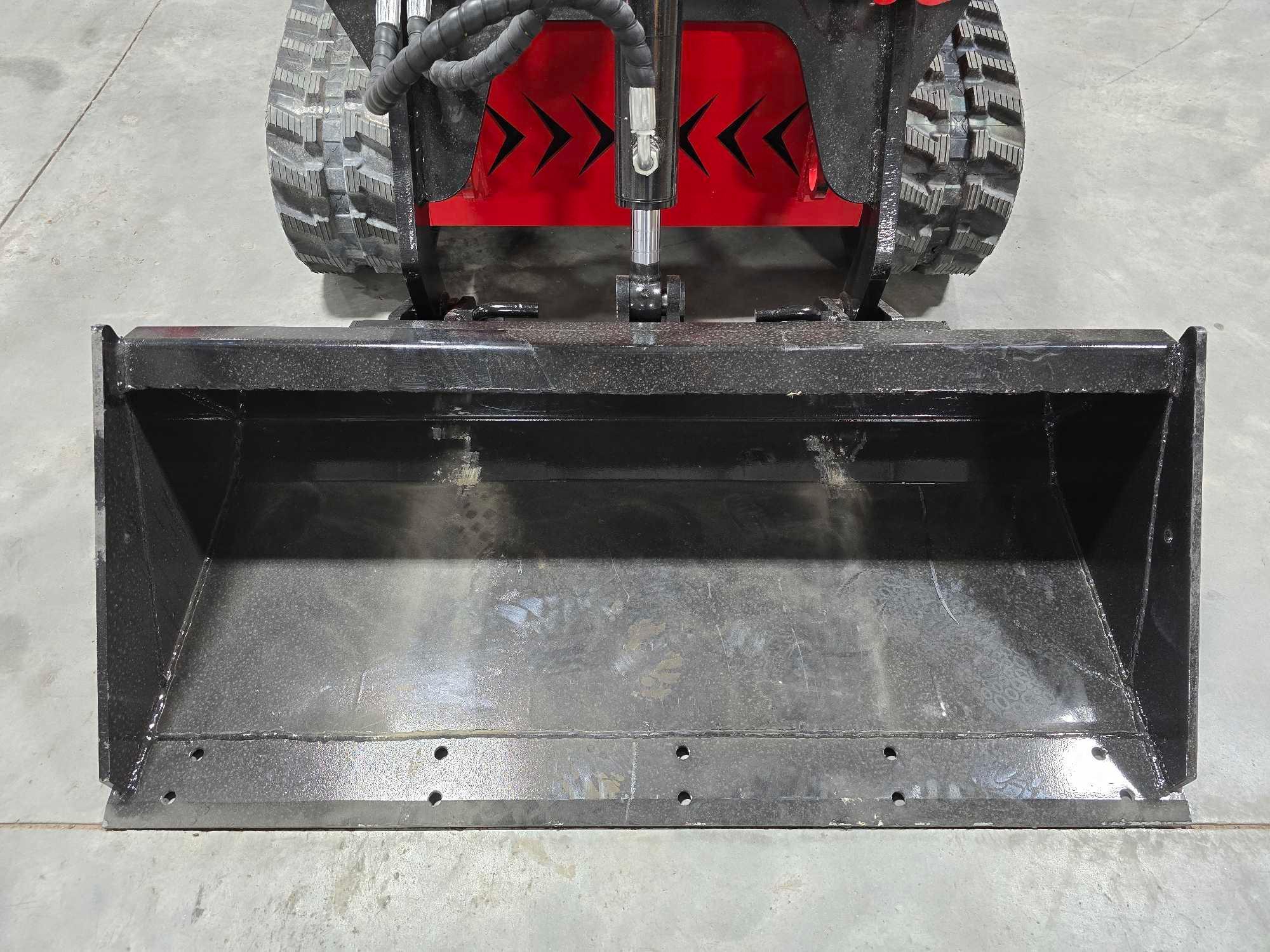 NEW.UNUSED 2024 EGN EG360T Skid Steer Loader