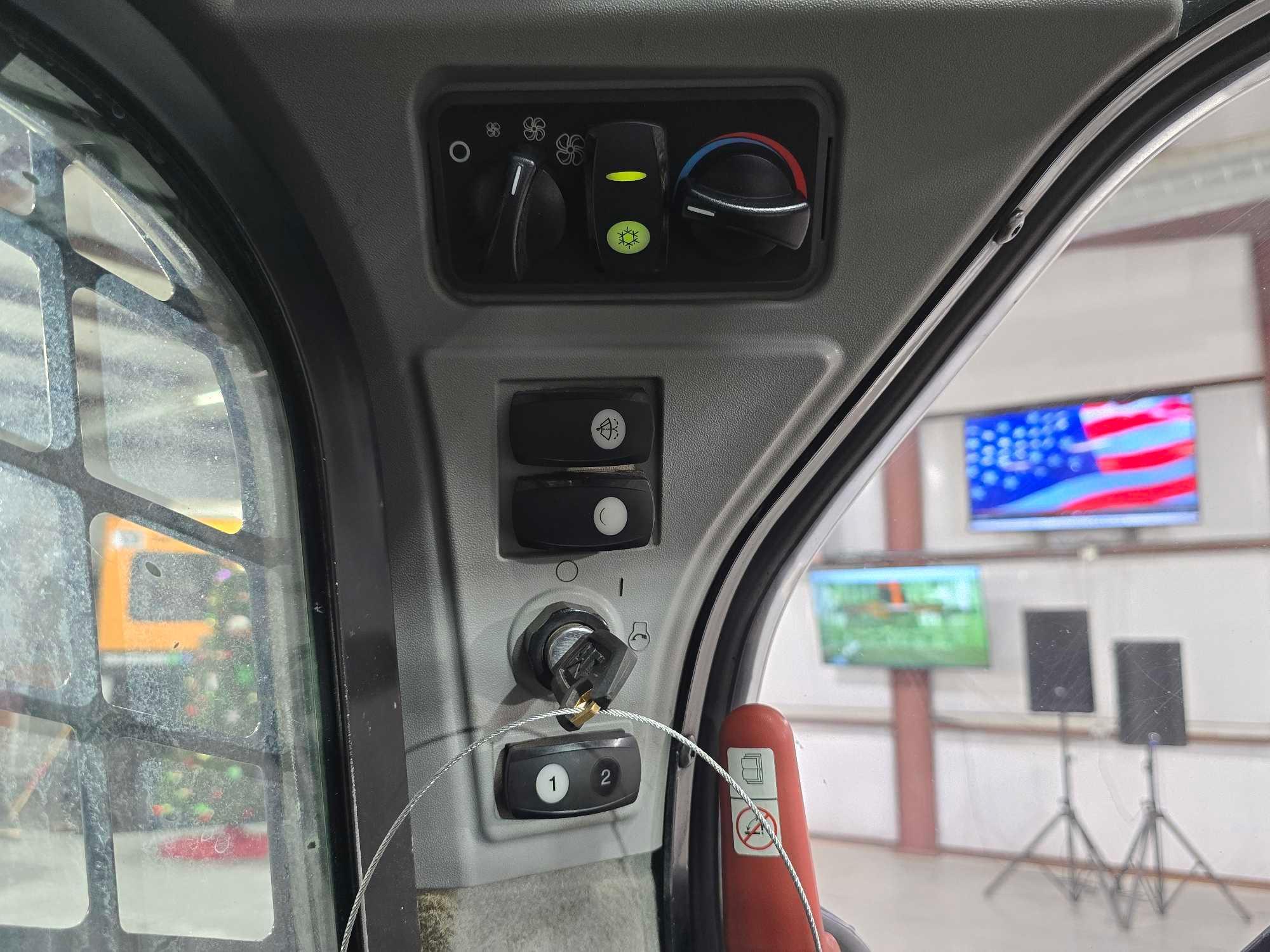2018 Caterpillar 289D Skid Steer Loader