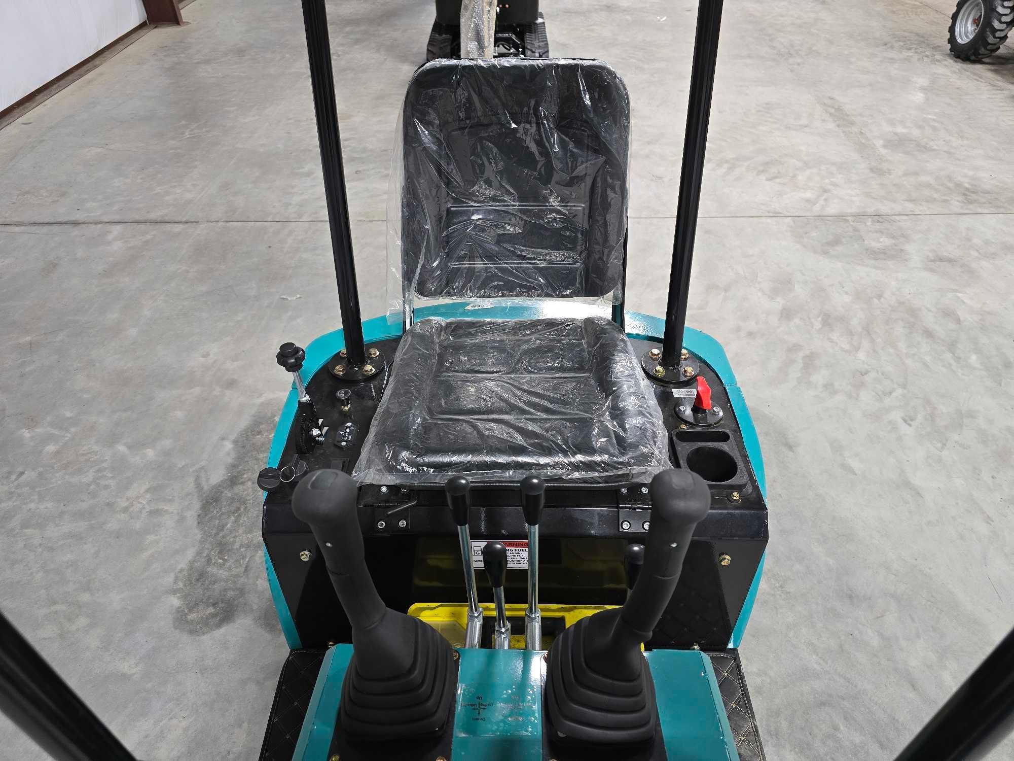 NEW/UNUSED 2024...Agrotk QH12R...Mini Excavator