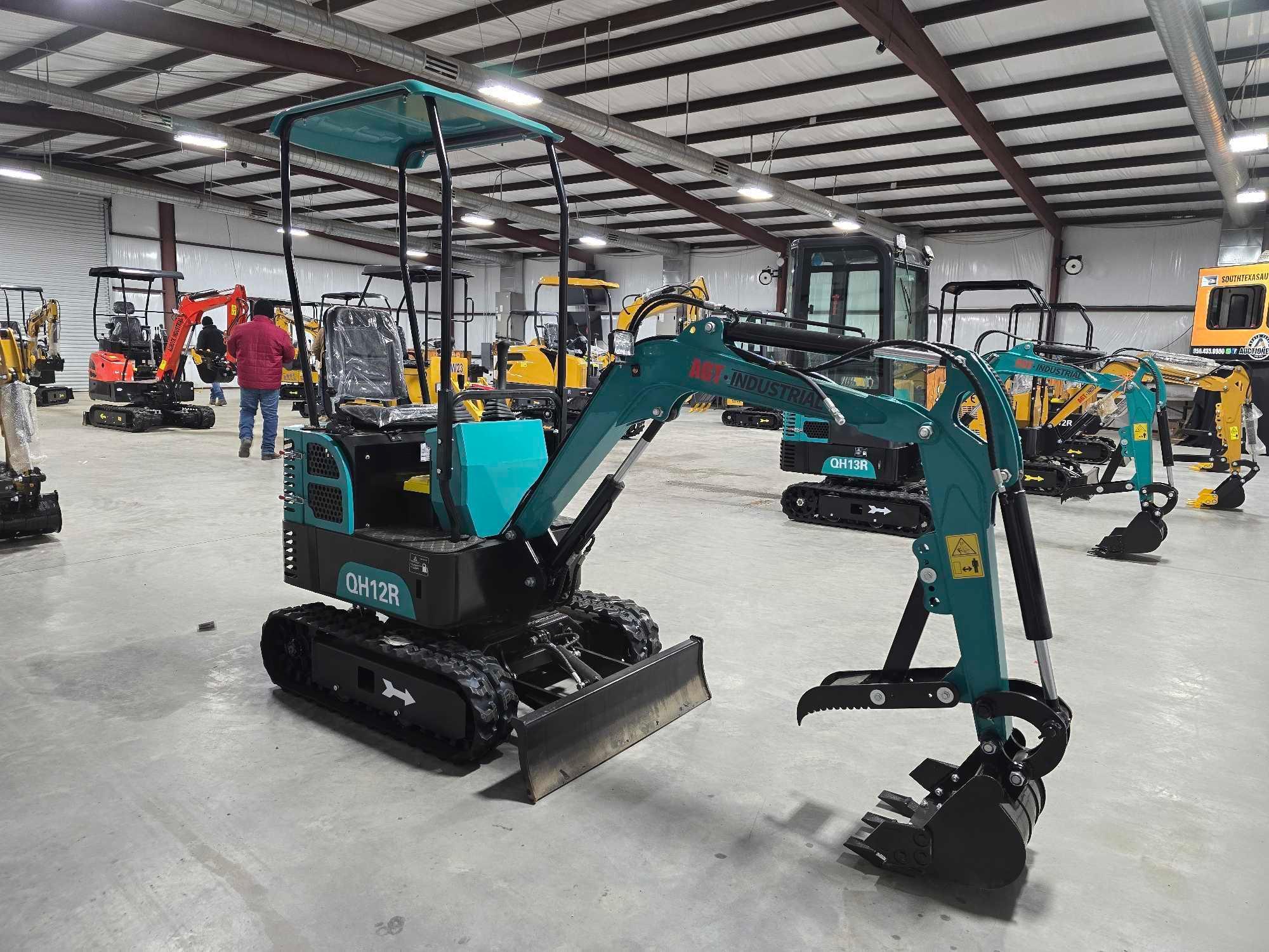 NEW/UNUSED 2024...Agrotk QH12R...Mini Excavator
