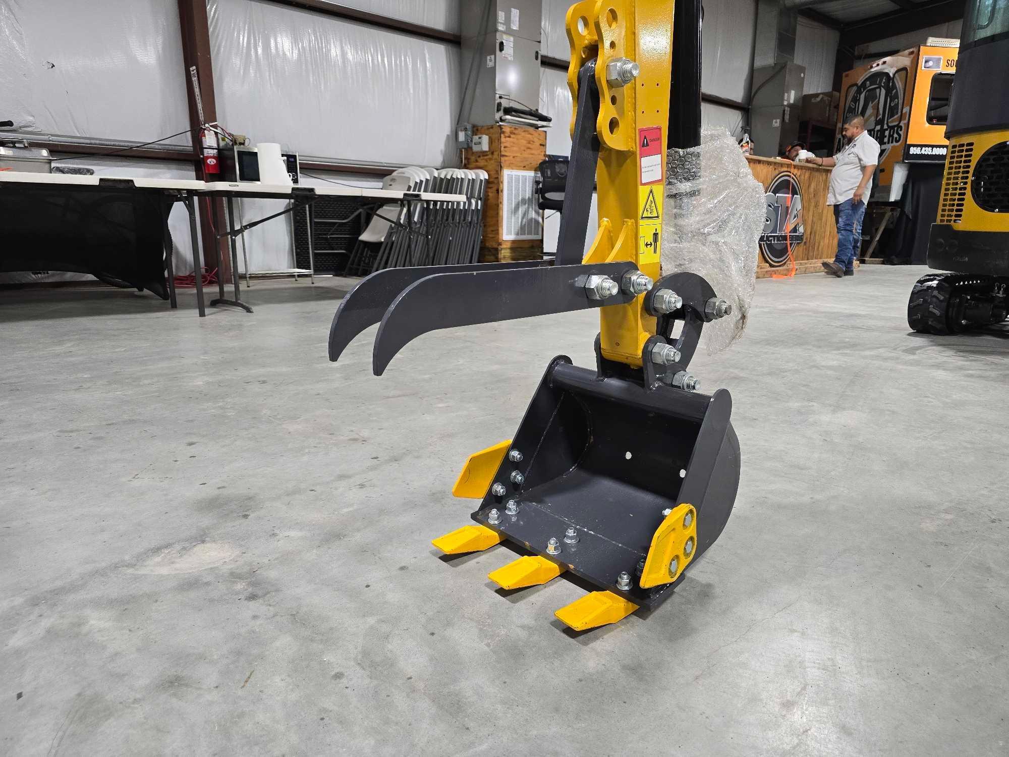 NEW/UNUSED 2024...Agrotk MX12R...Mini Excavator