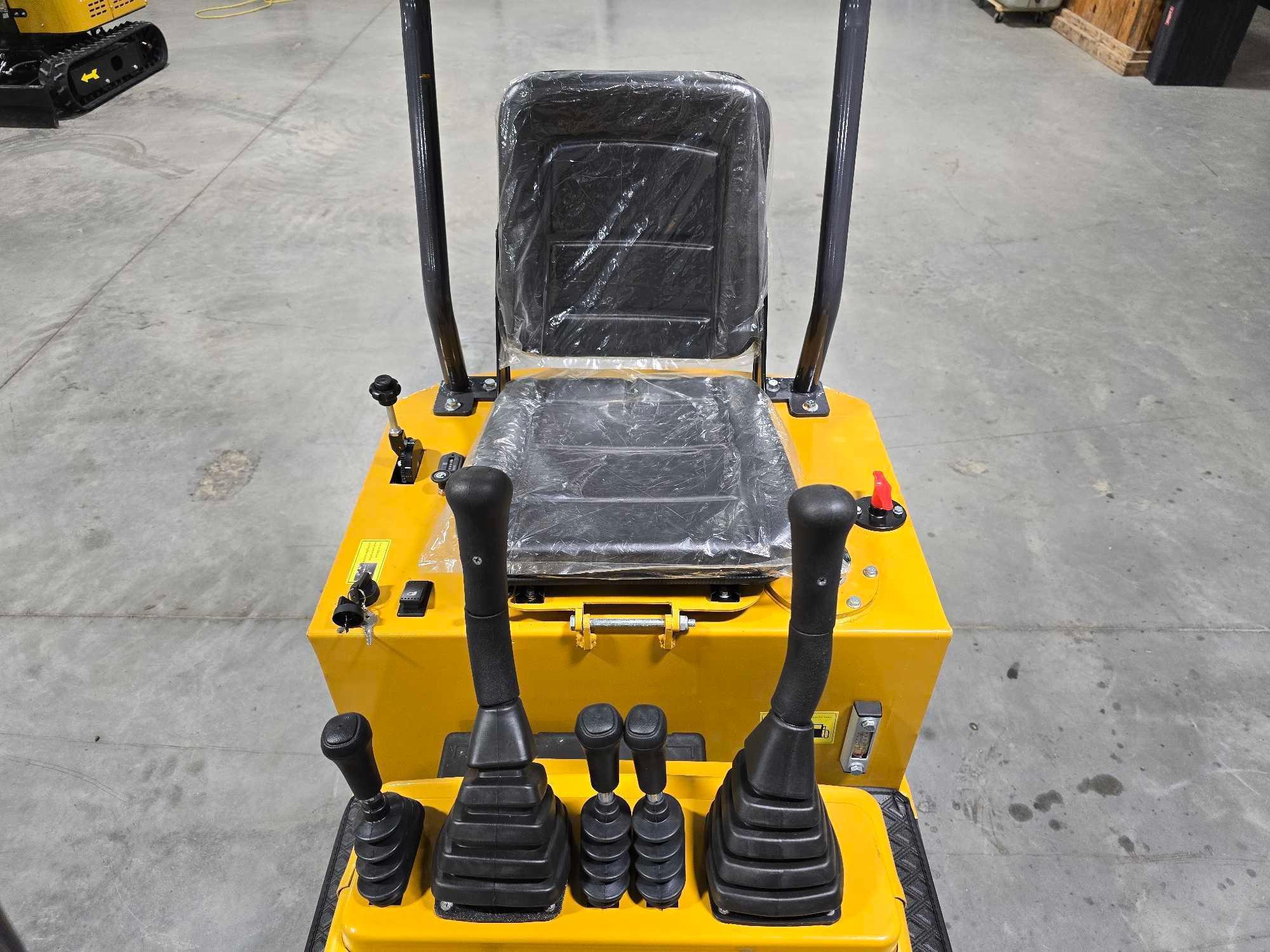 NEW/UNUSED 2024...Agrotk MX12R...Mini Excavator