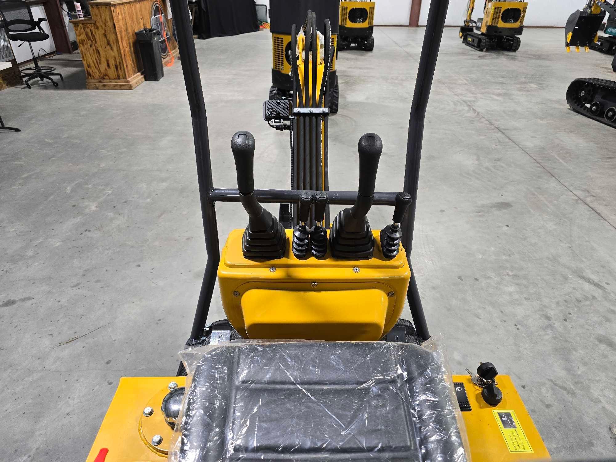NEW/UNUSED 2024...Agrotk MX12R...Mini Excavator