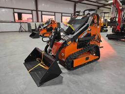 NEW/UNUSED 2025 EG36C Skid Steer Loader