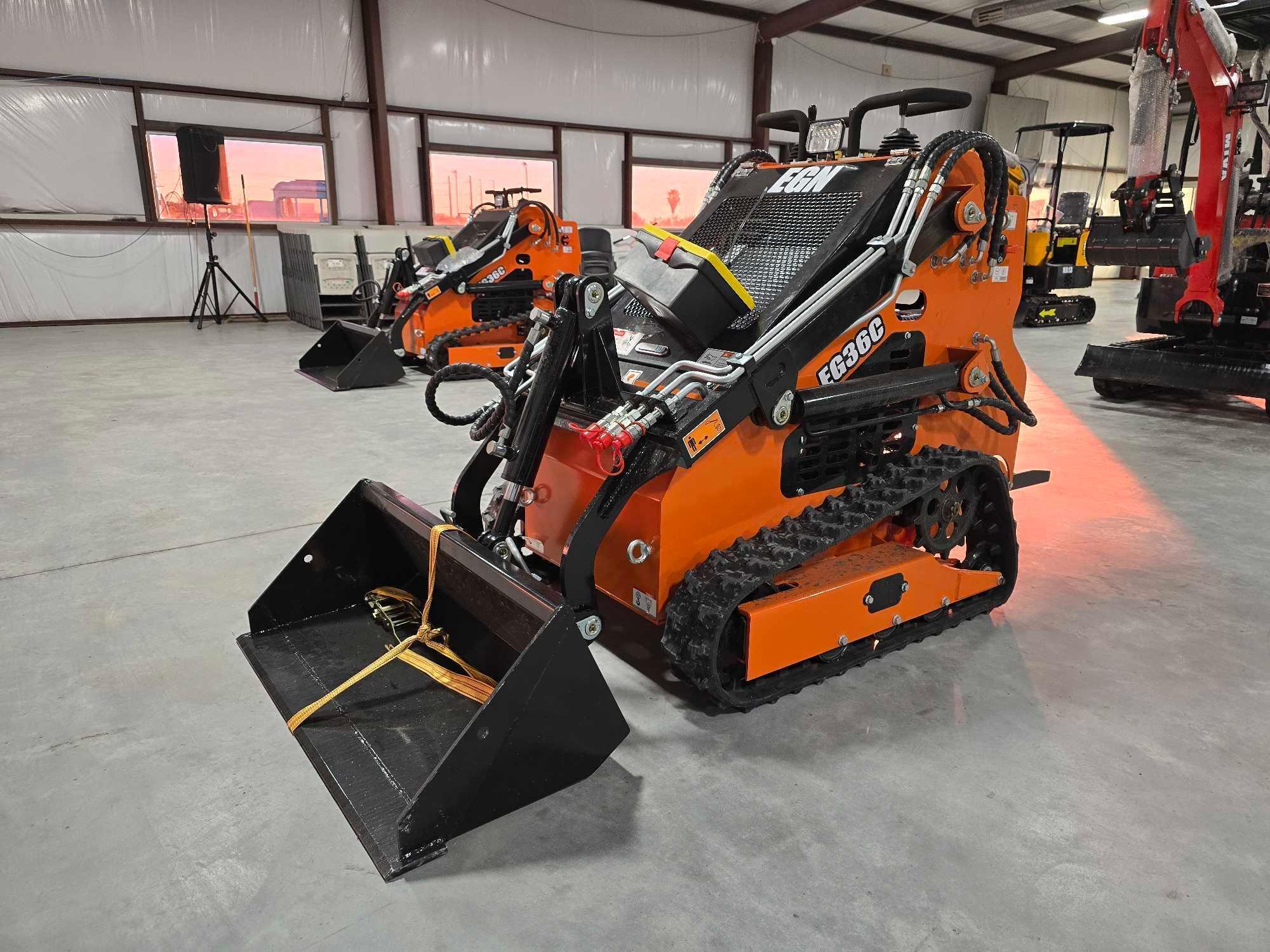 NEW/UNUSED 2025 EG36C Skid Steer Loader