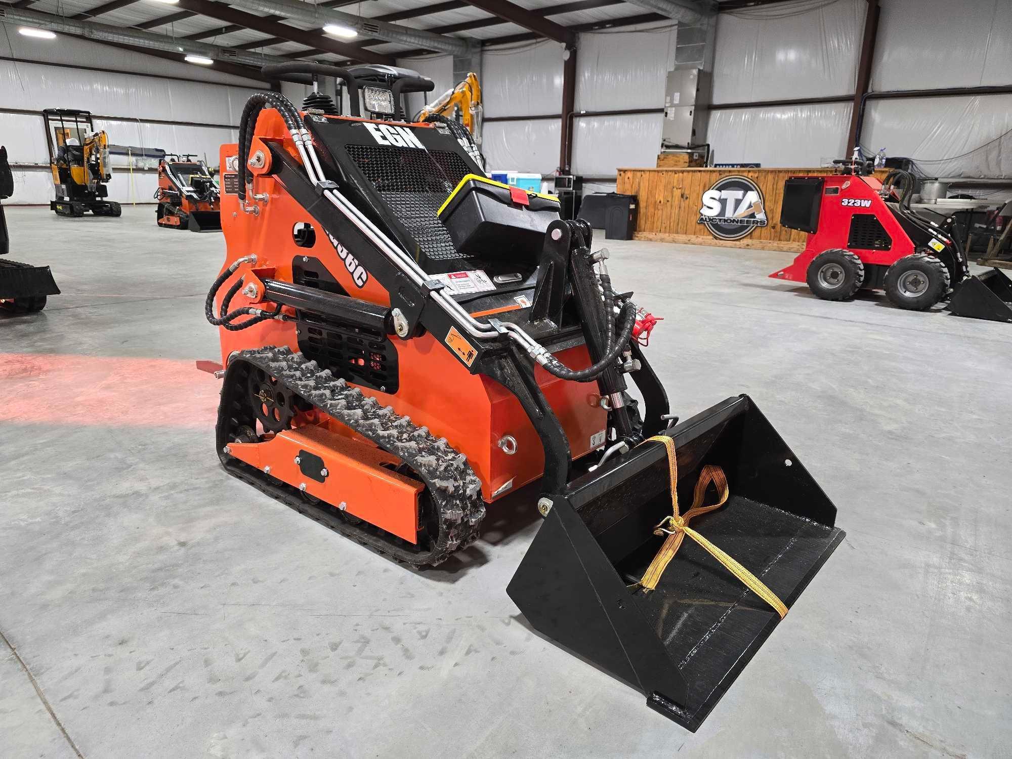 NEW/UNUSED 2025 EG36C Skid Steer Loader