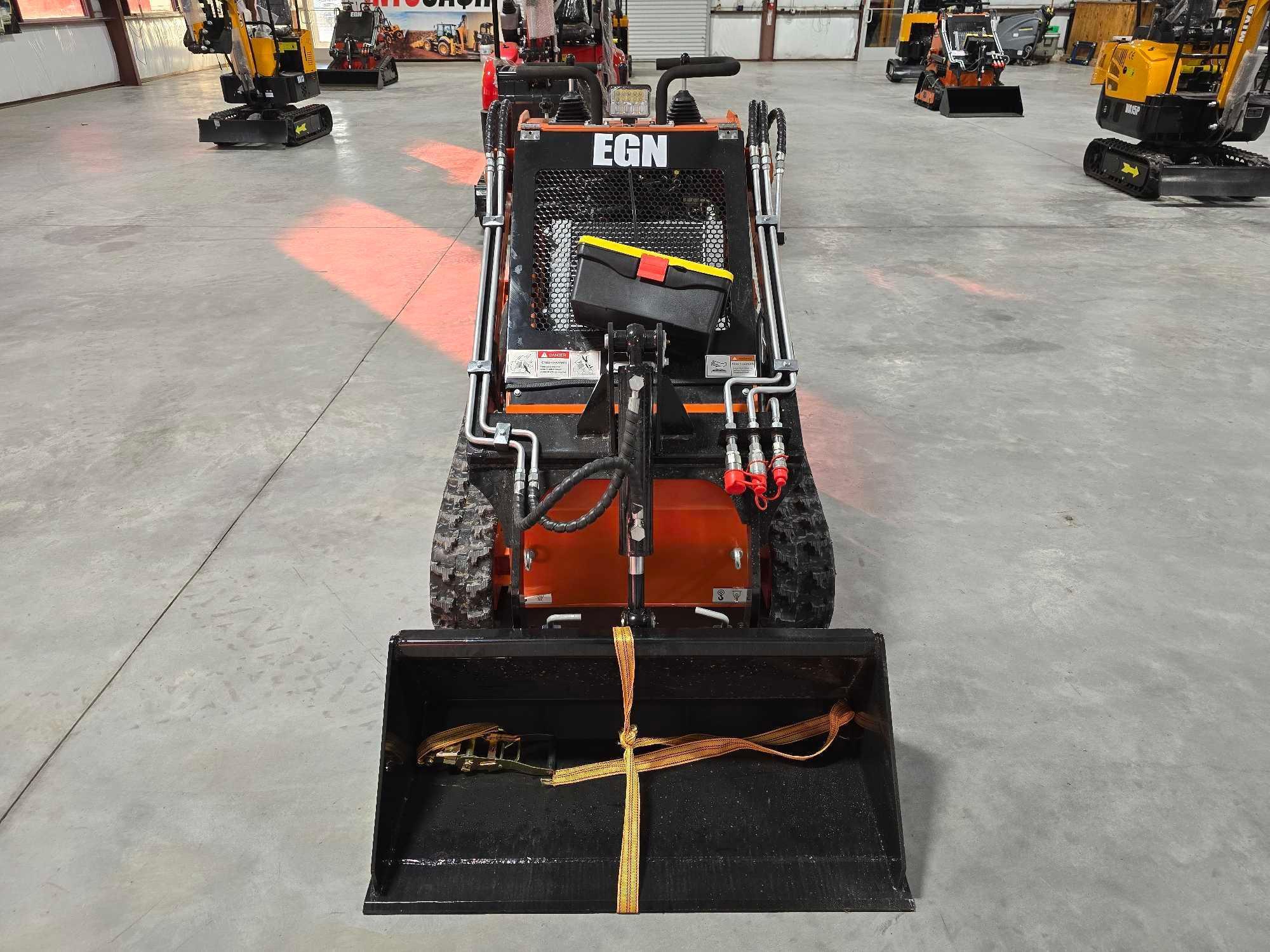NEW/UNUSED 2025 EG36C Skid Steer Loader