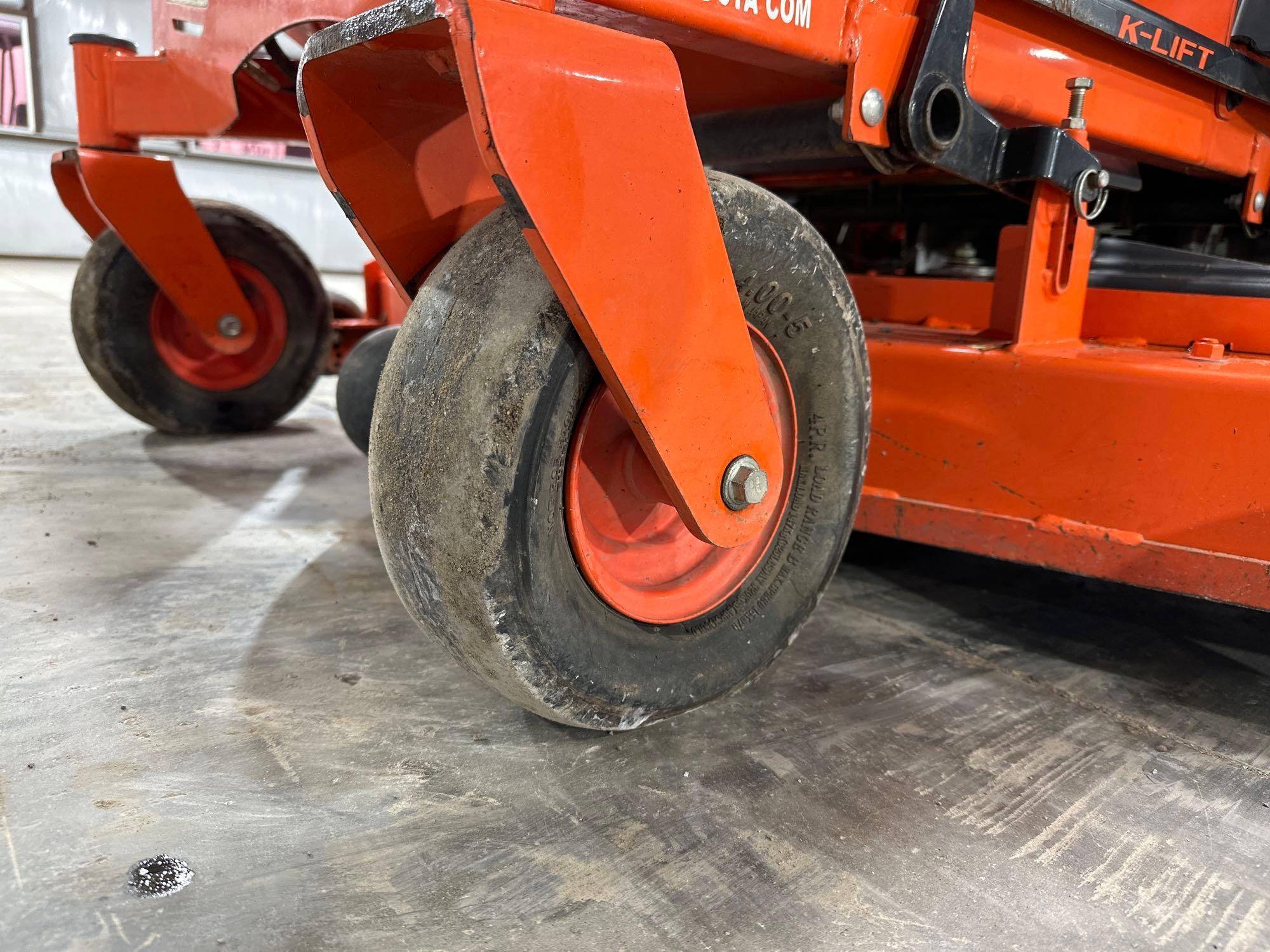 Kubota Z251 Zero Turn Lawn Mower