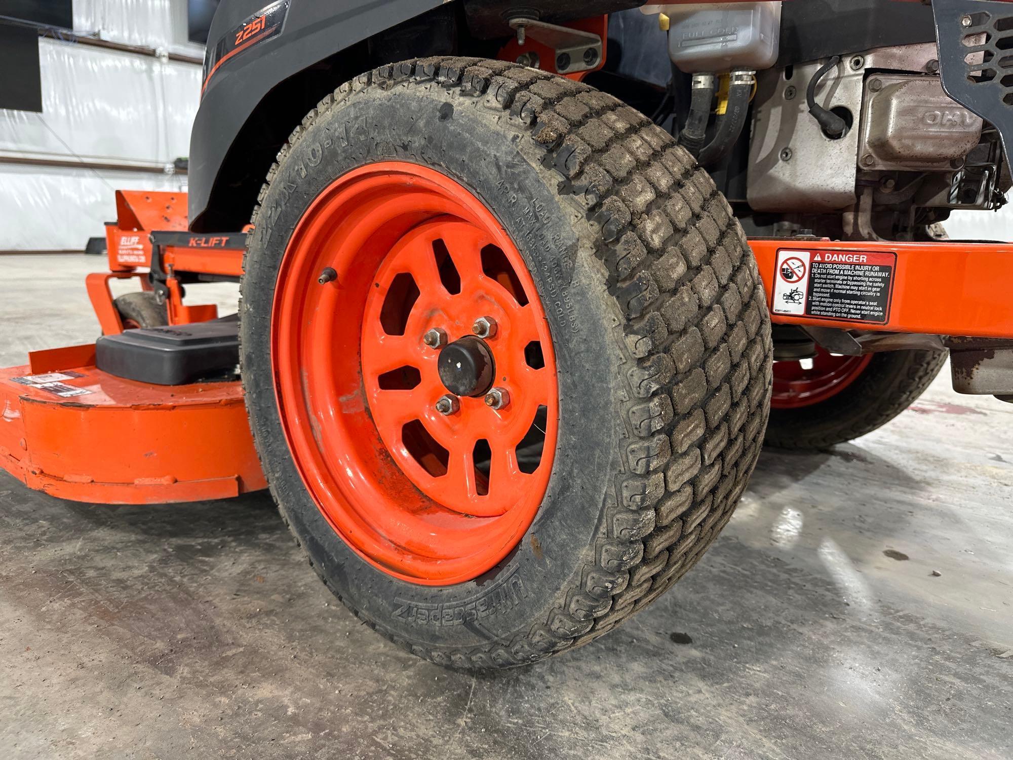 Kubota Z251 Zero Turn Lawn Mower
