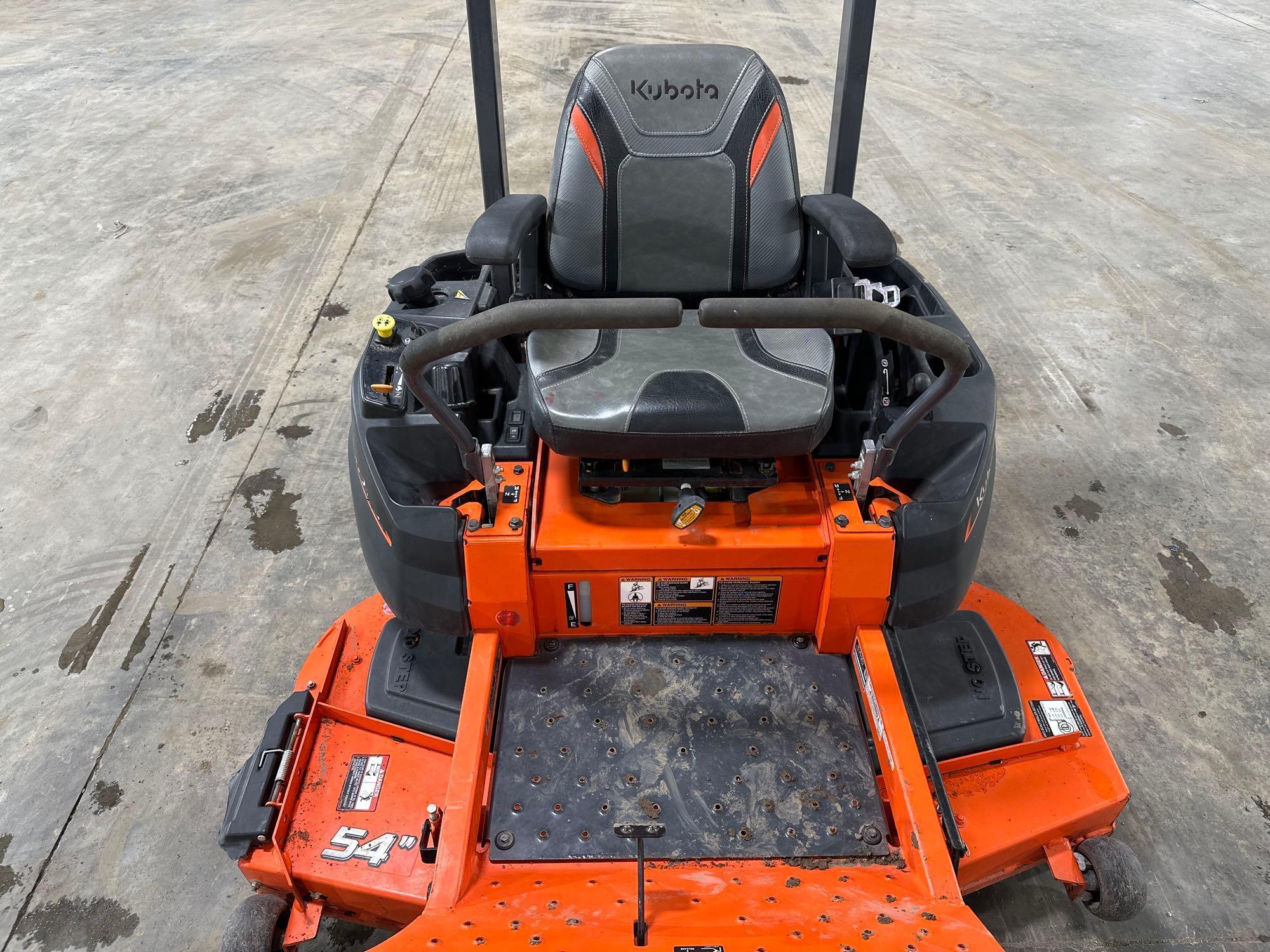 Kubota Z251 Zero Turn Lawn Mower