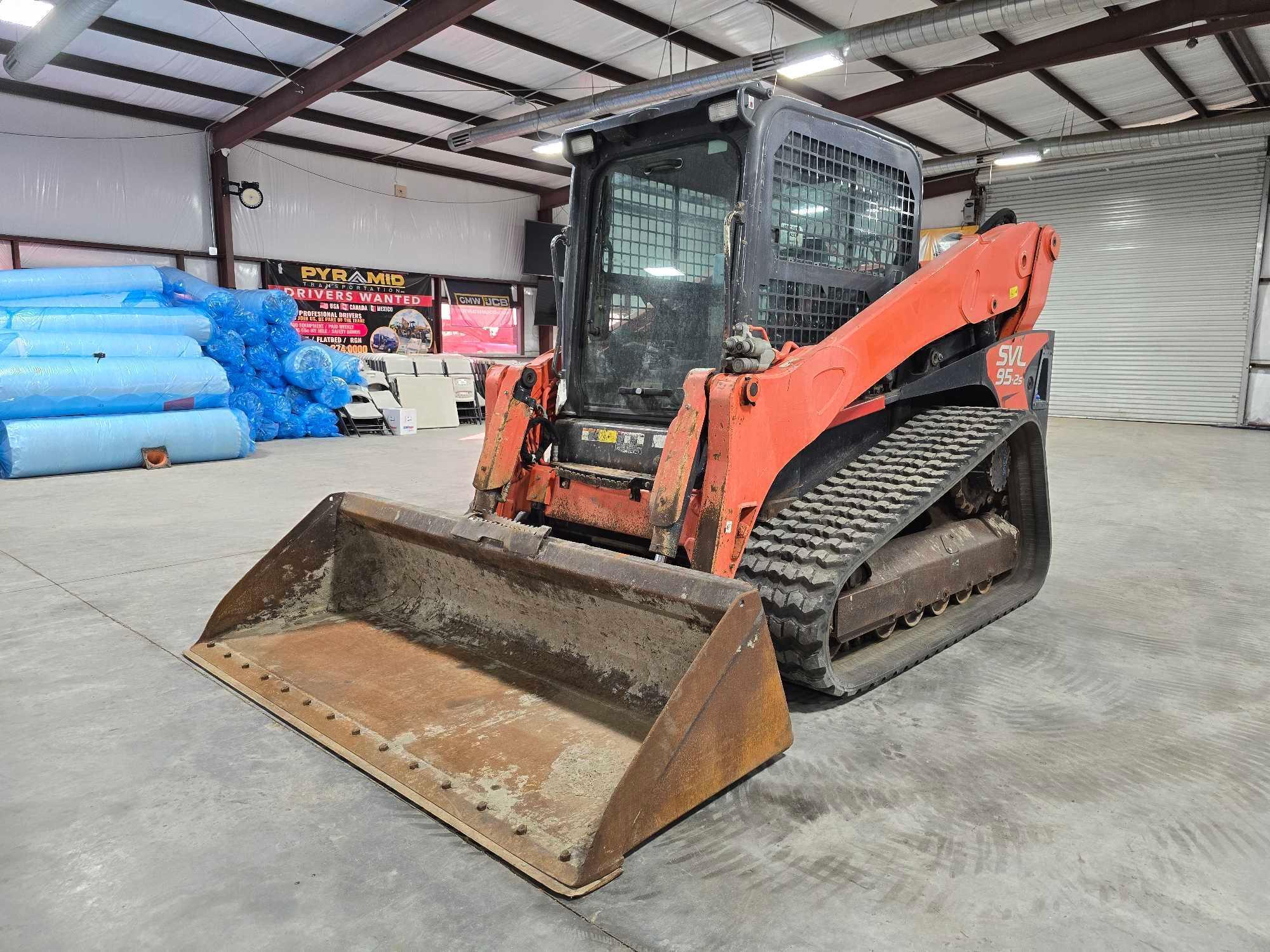 2016 Kubota SVL95-2S Skid Steer Loader