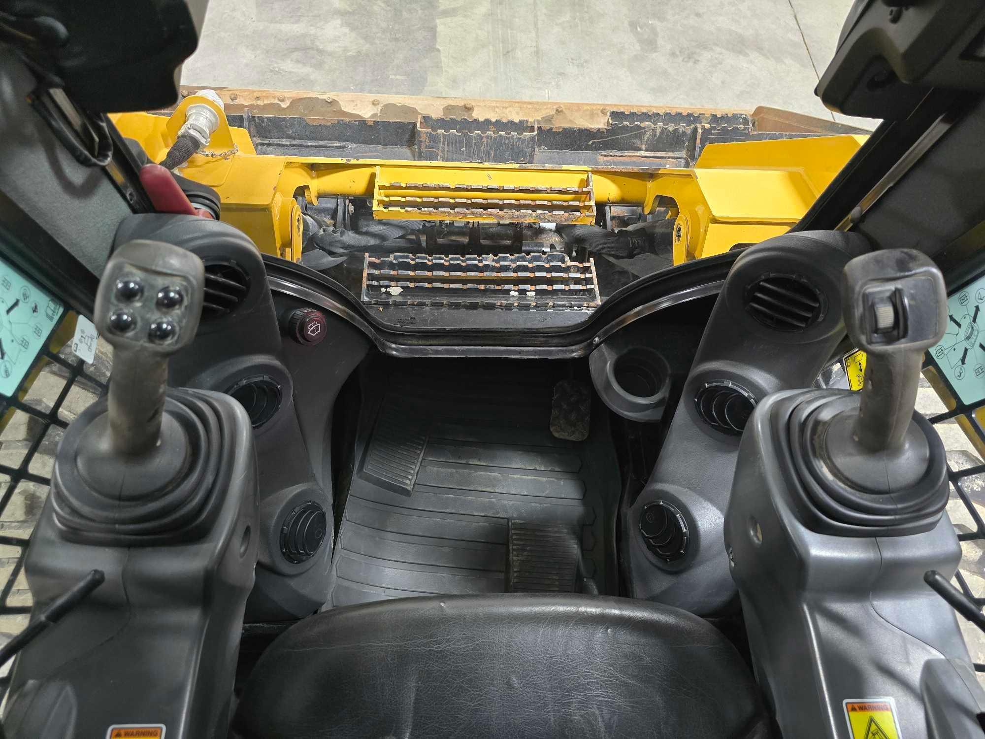 2017 Caterpillar 262D Skid Steer Loader