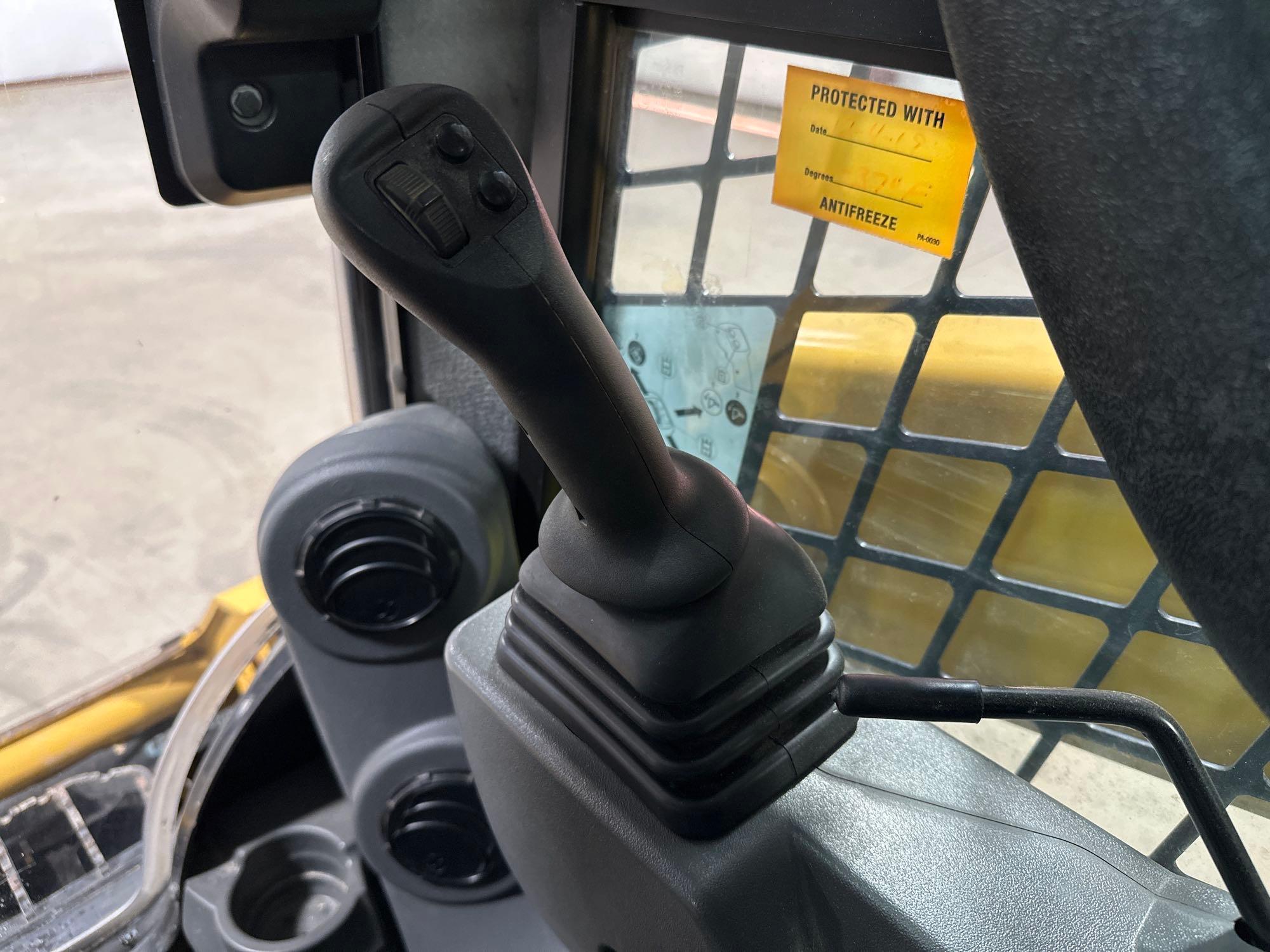 2020 Caterpillar 242D3 Skid Steer Loader