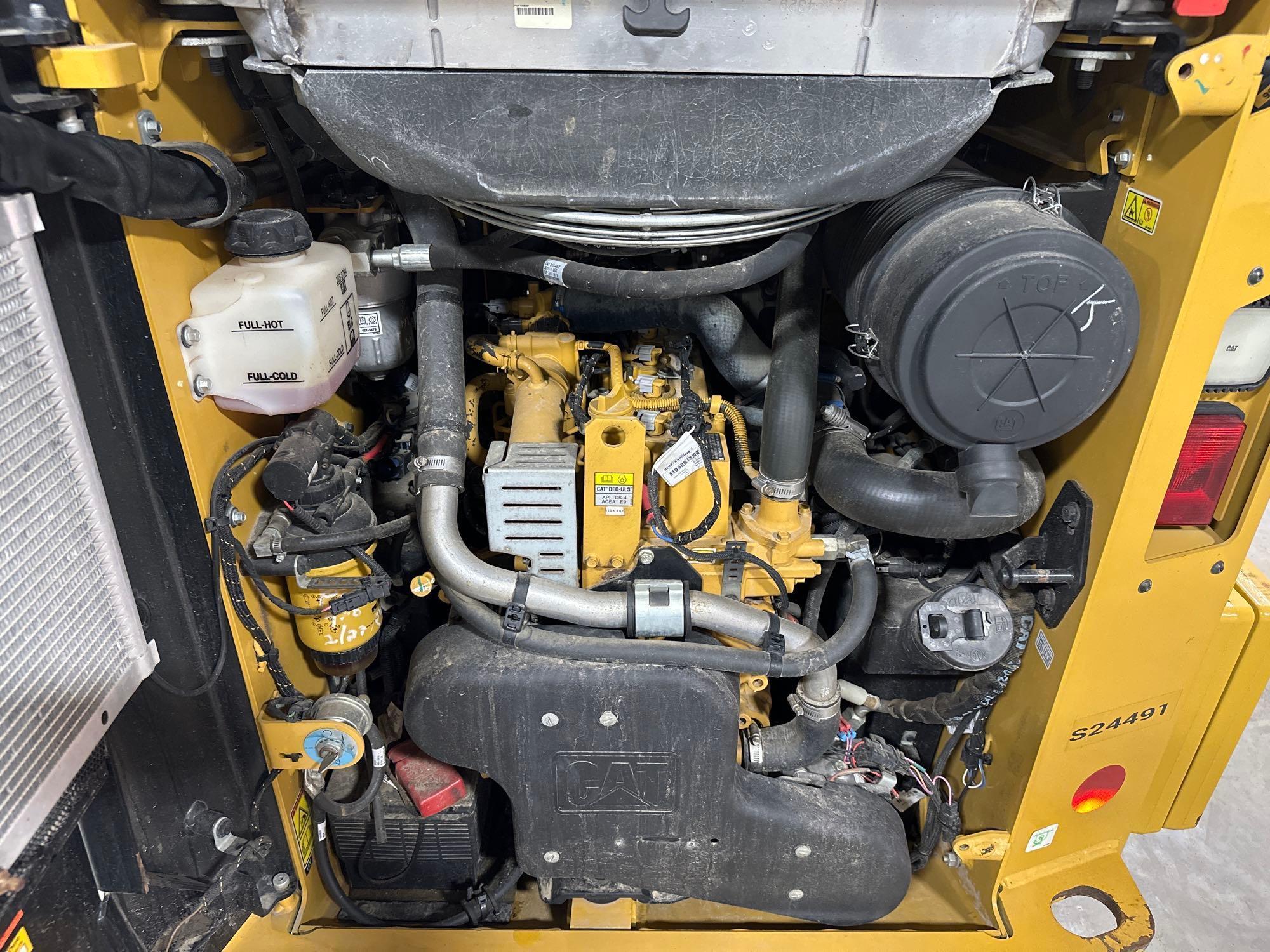 2020 Caterpillar 242D3 Skid Steer Loader