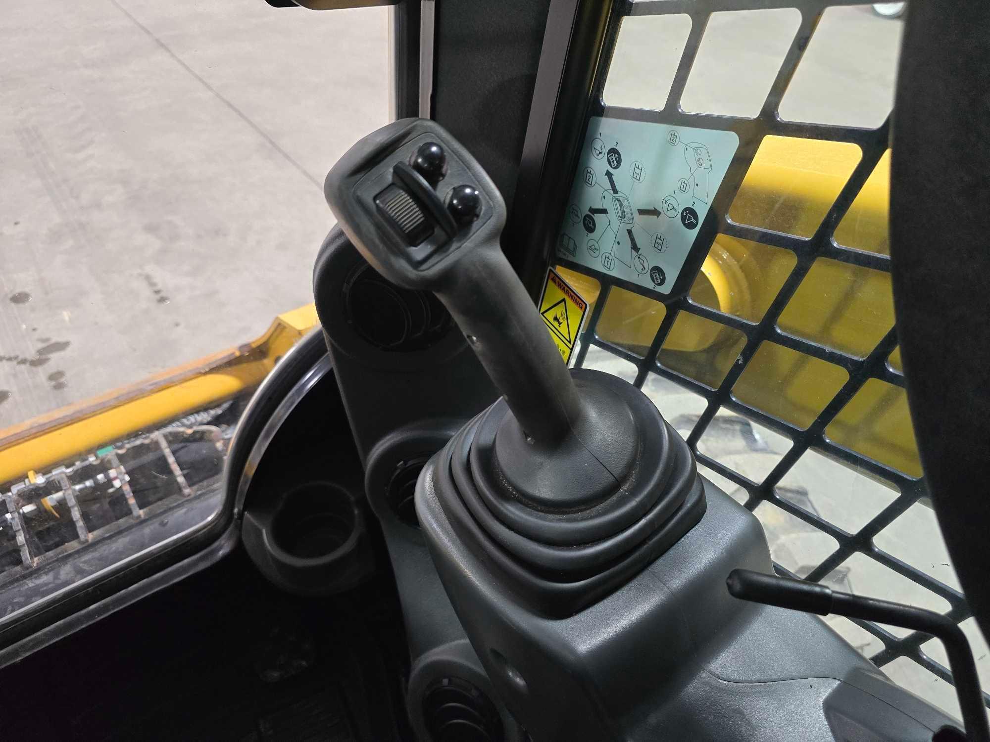 2019 Caterpillar 242D Skid Steer Loader