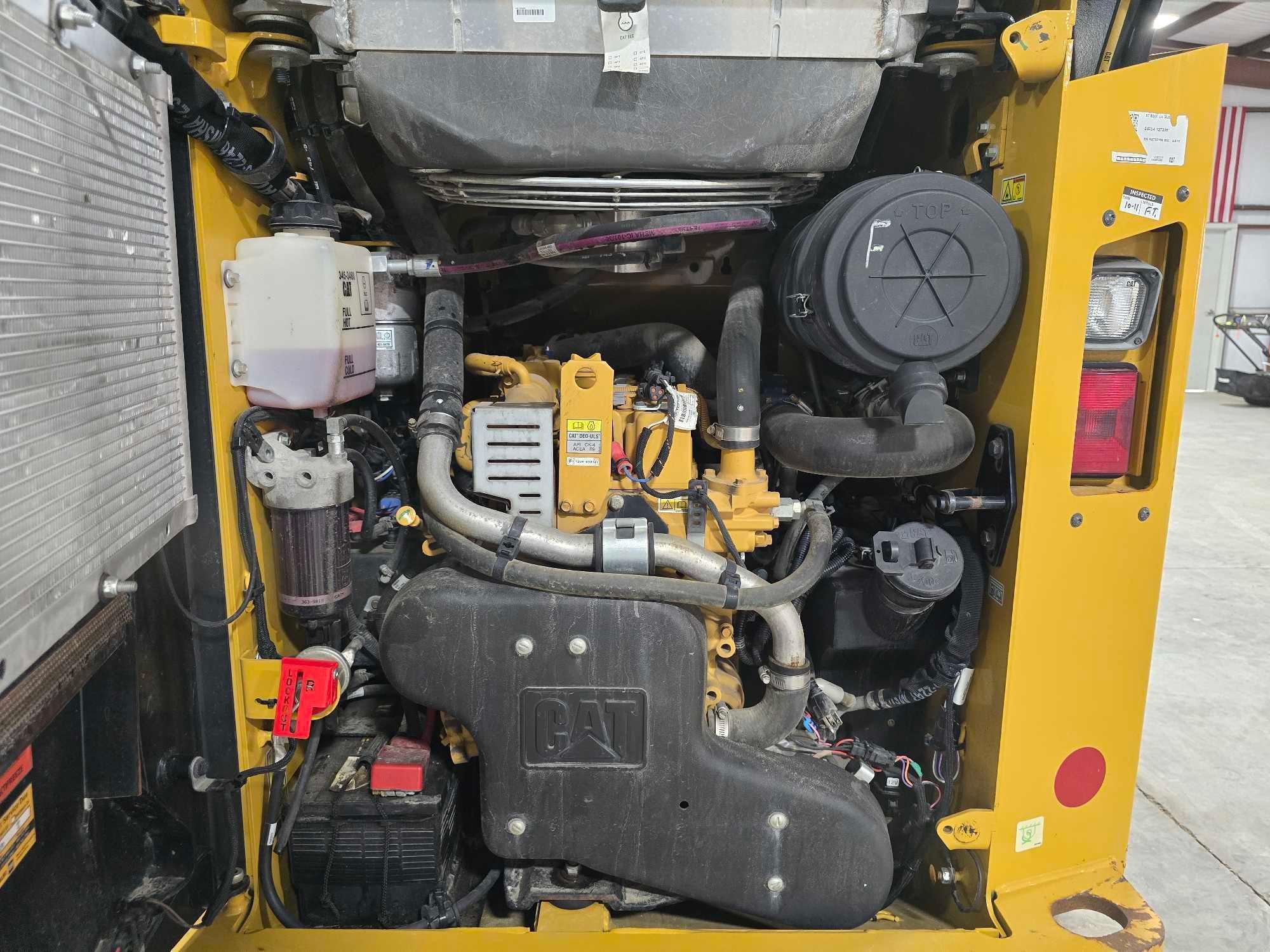 2019 Caterpillar 242D Skid Steer Loader