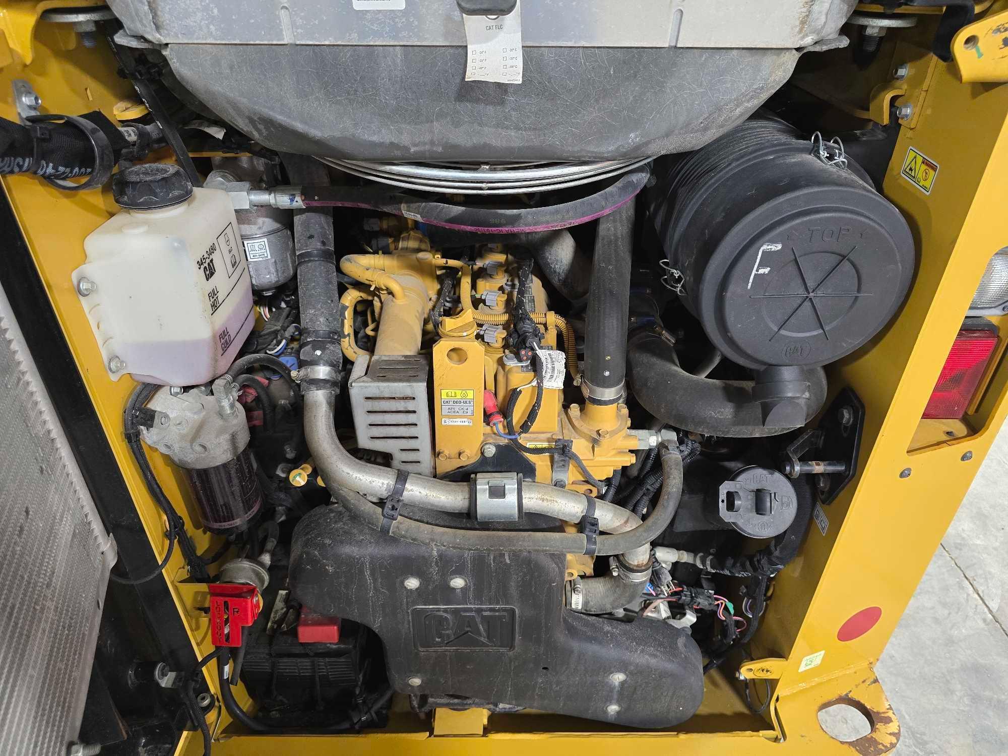 2019 Caterpillar 242D Skid Steer Loader