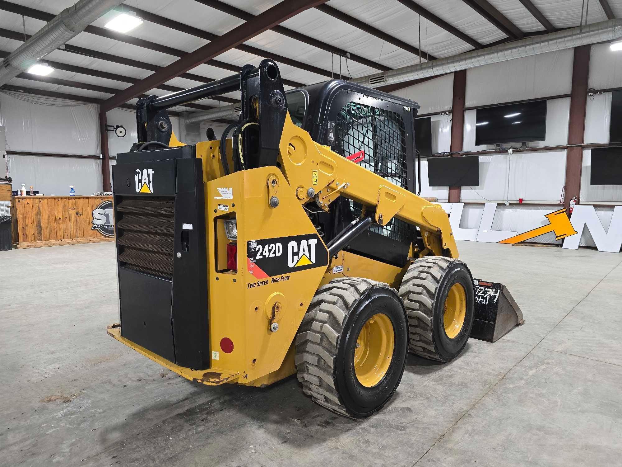 2019 Caterpillar 242D Skid Steer Loader