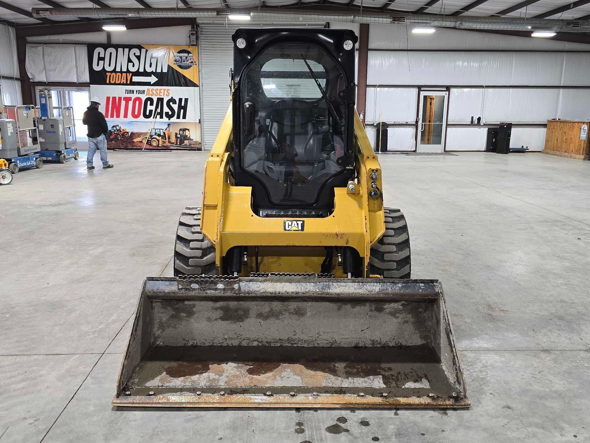 2019 Caterpillar 242D Skid Steer Loader