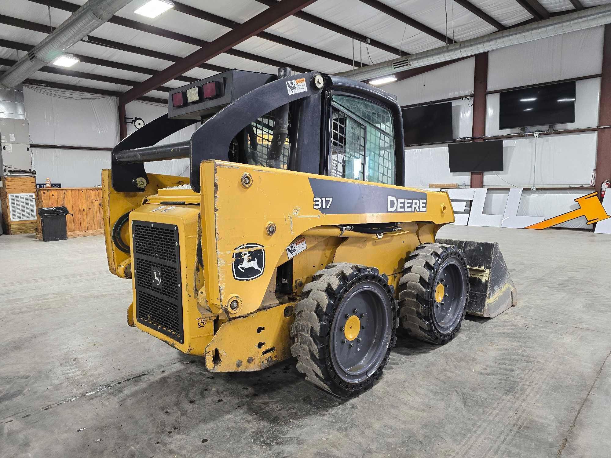 John Deere 317 Skid Steer Loader