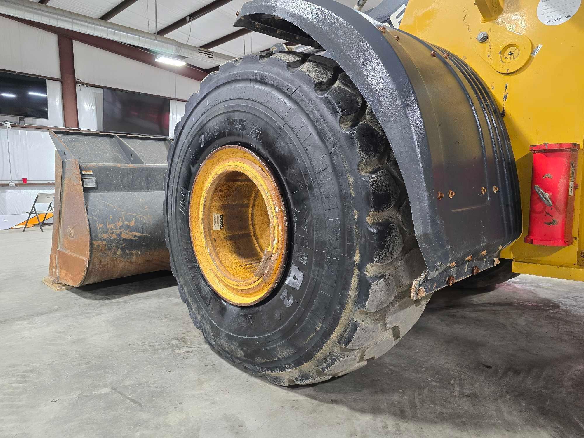 2019 John Deere 744L Wheel Loader