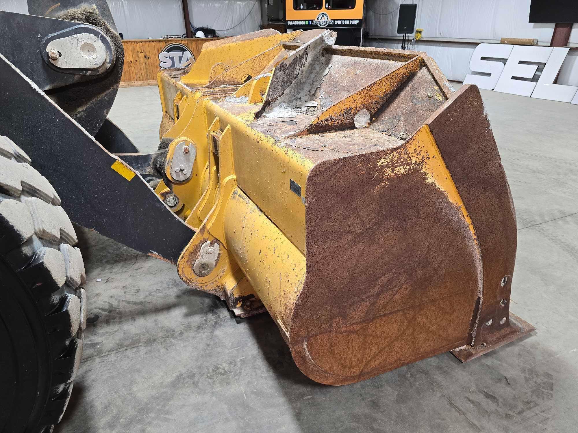 2019 John Deere 744K-II Wheel Loader