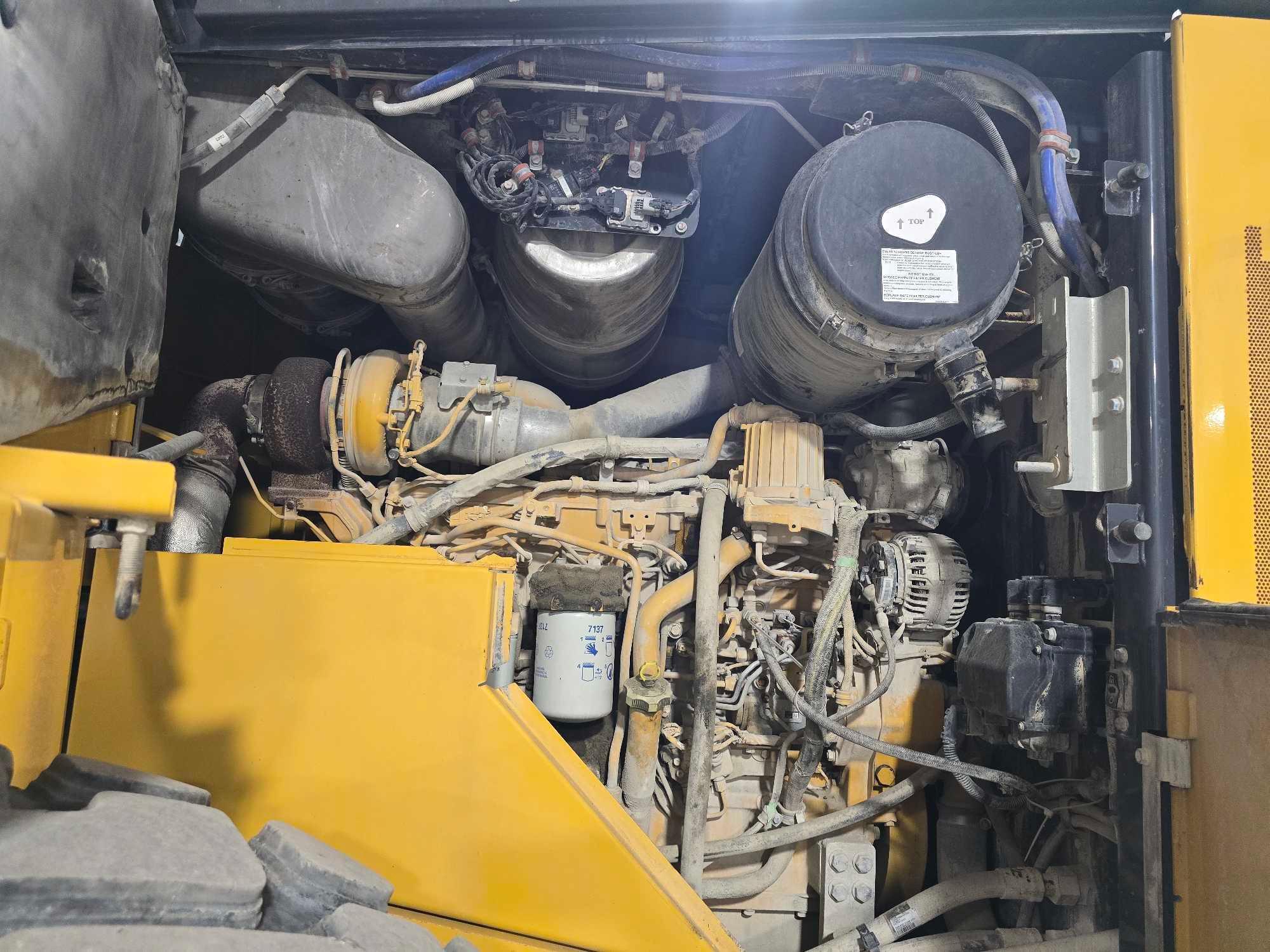 2019 John Deere 744K-II Wheel Loader