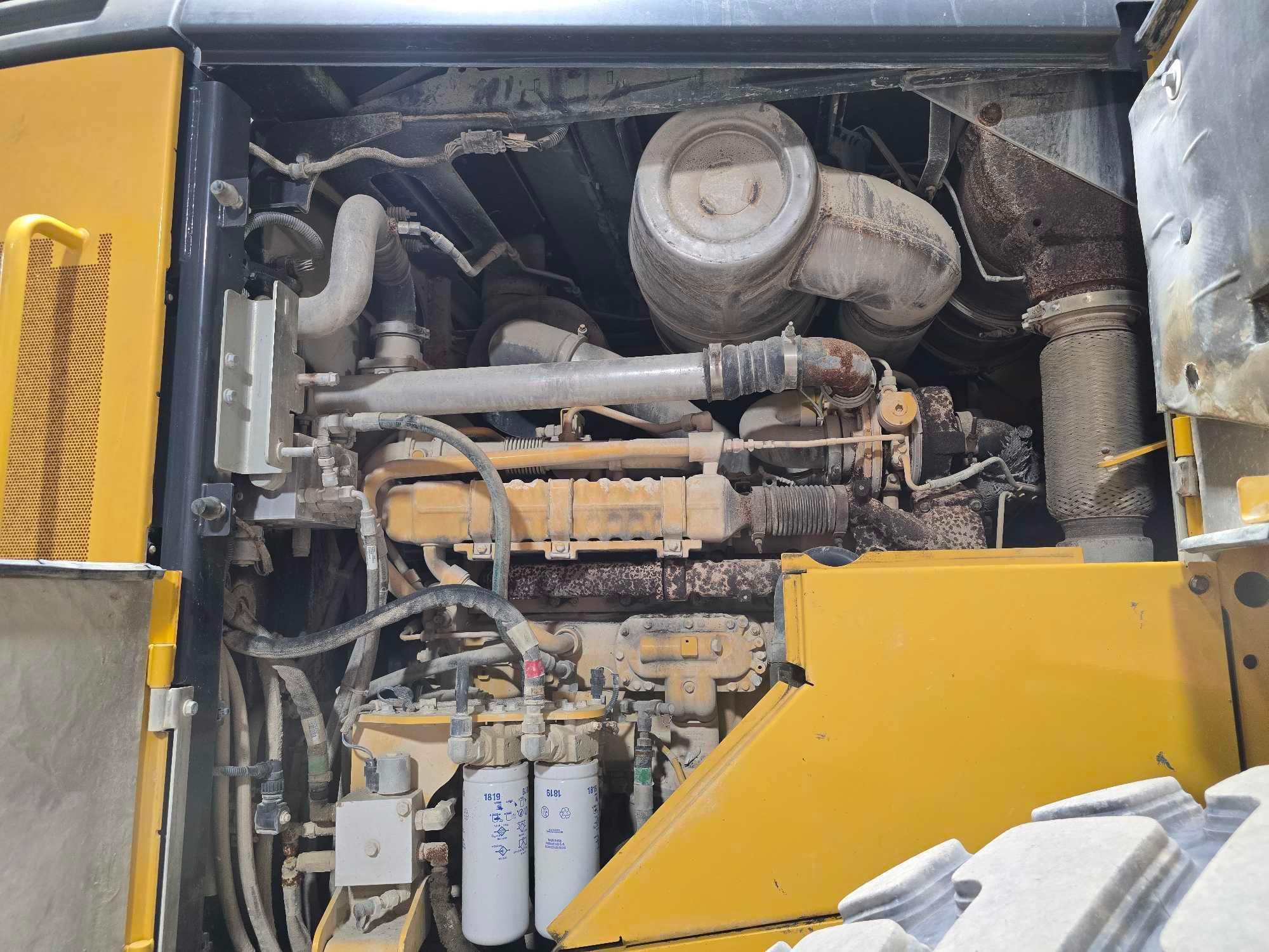 2019 John Deere 744K-II Wheel Loader