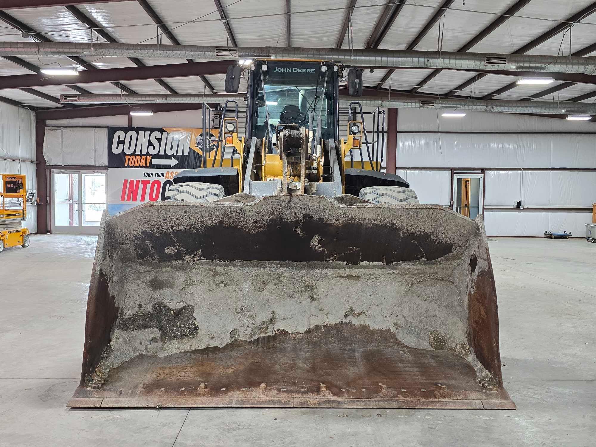 2019 John Deere 744K-II Wheel Loader