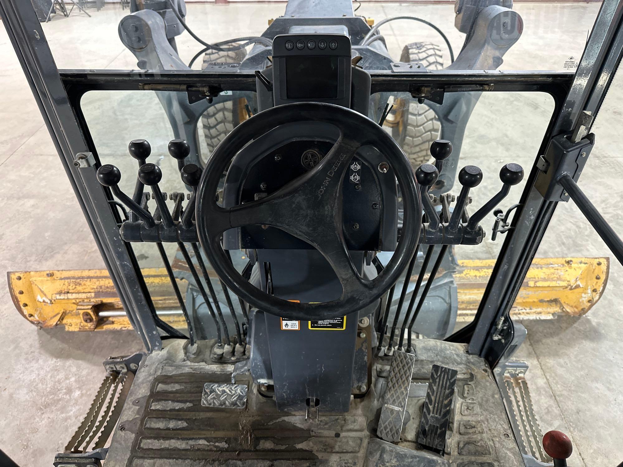 2011 John Deere 670G Motor Grader
