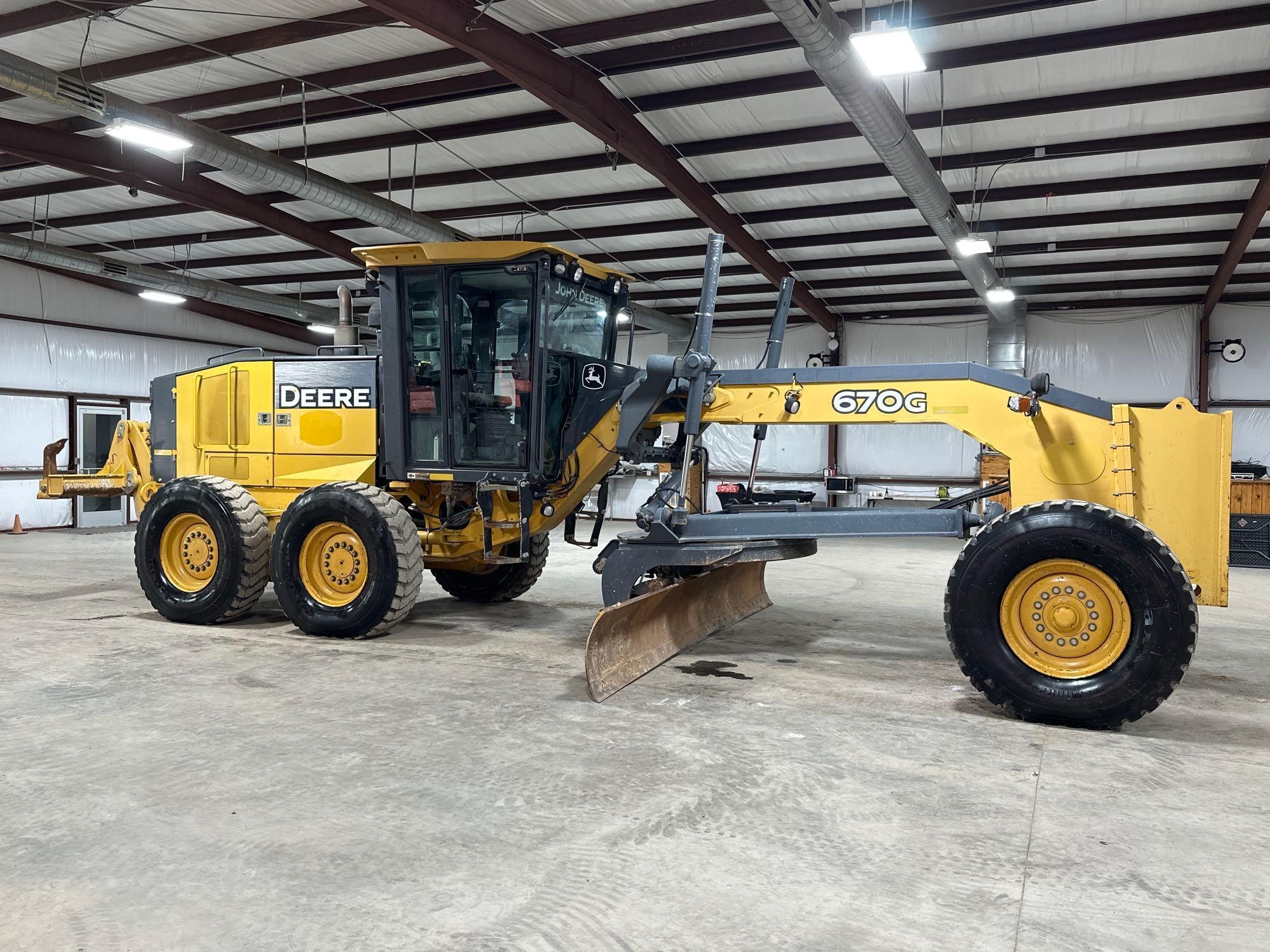 2011 John Deere 670G Motor Grader
