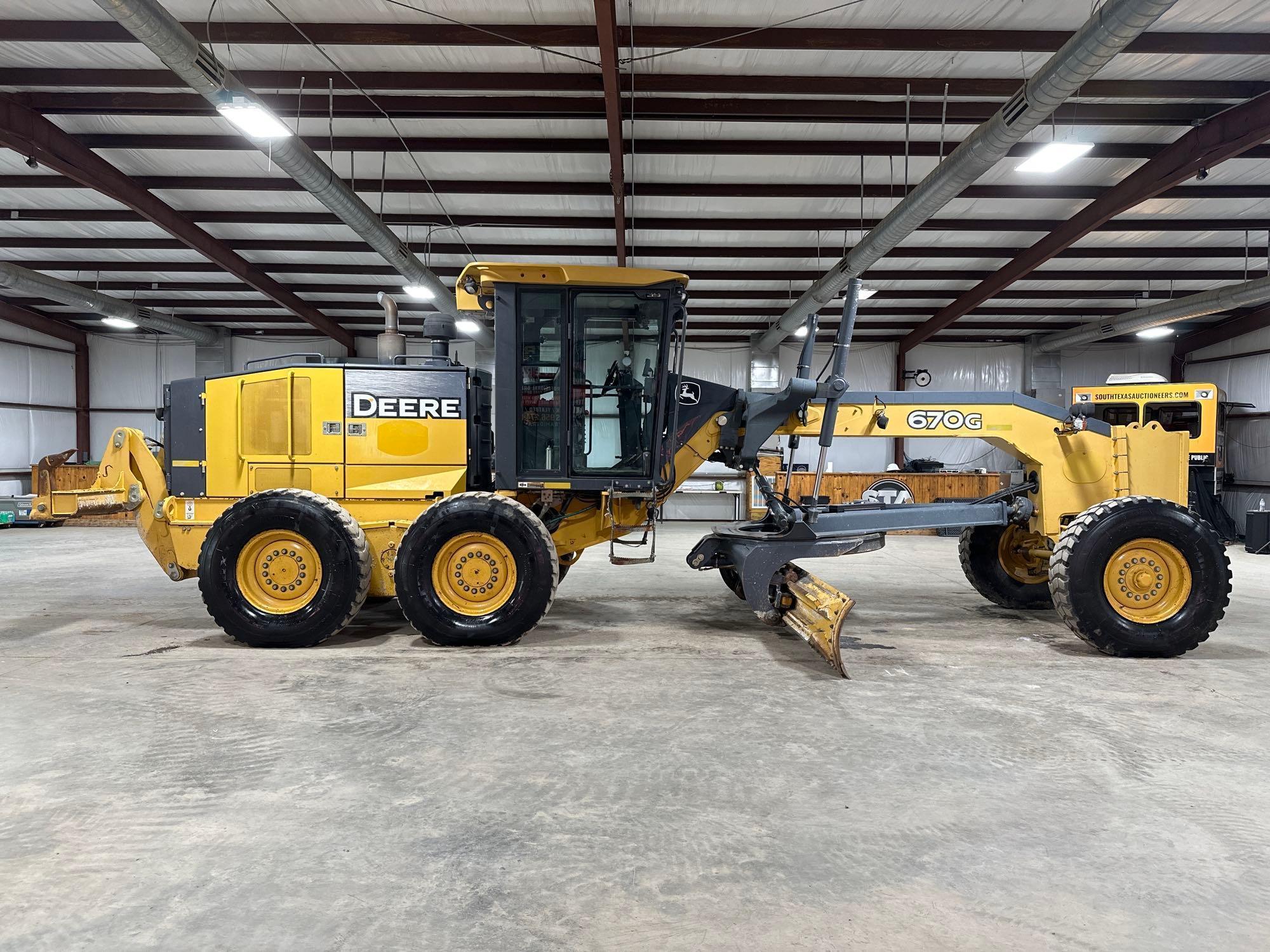 2011 John Deere 670G Motor Grader