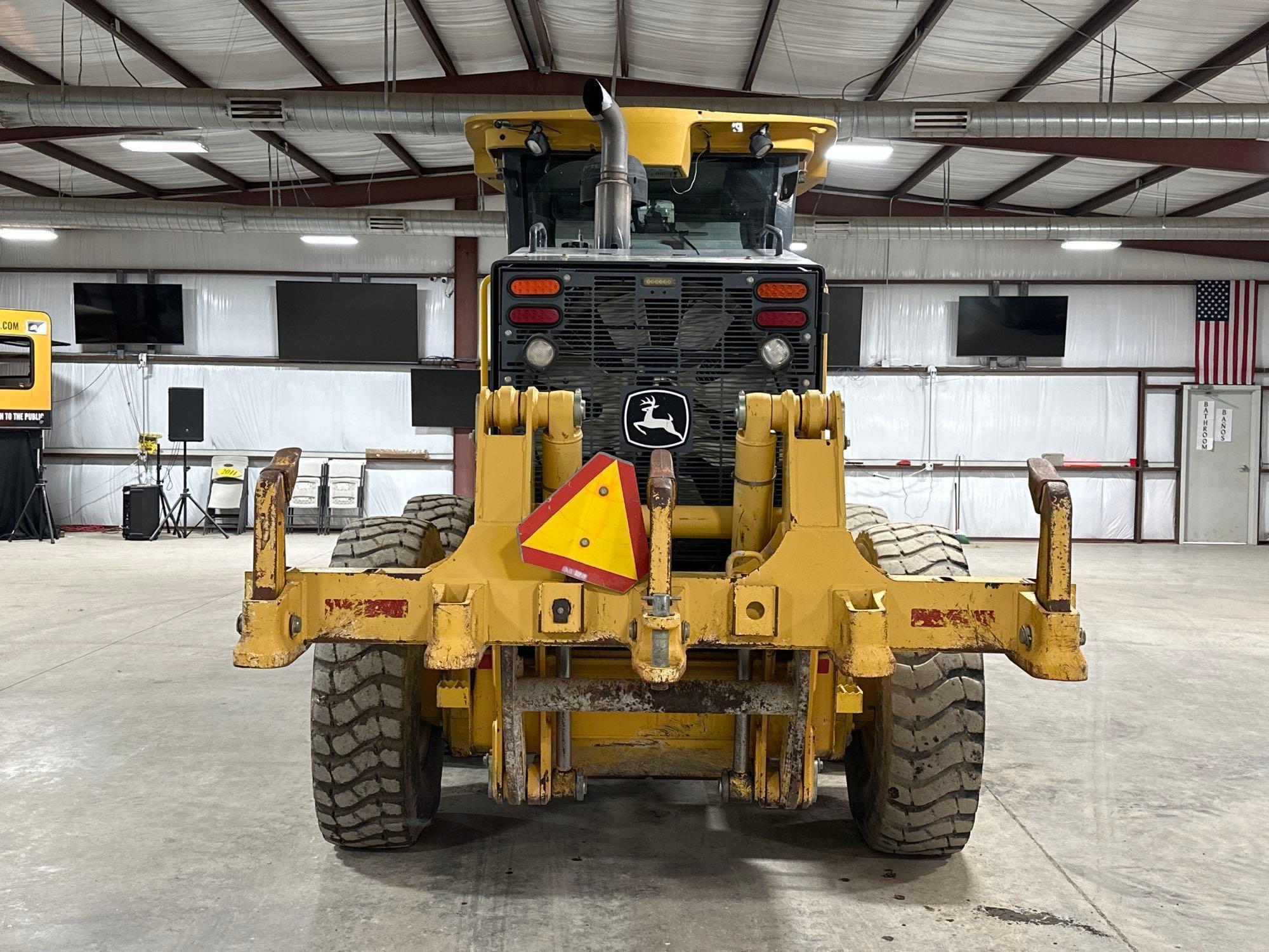 2011 John Deere 670G Motor Grader