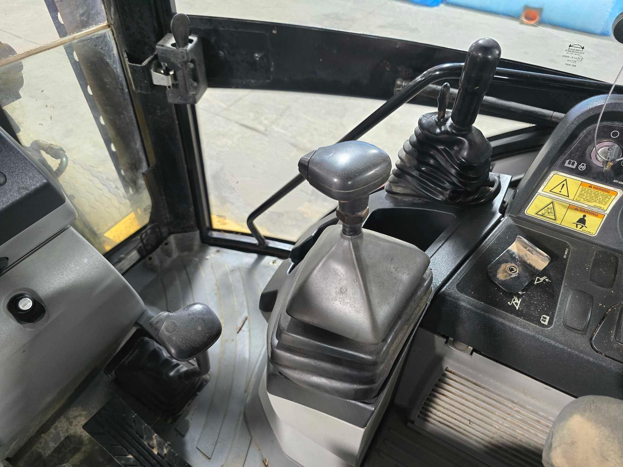 2013 Caterpillar 416F Backhoe Loader