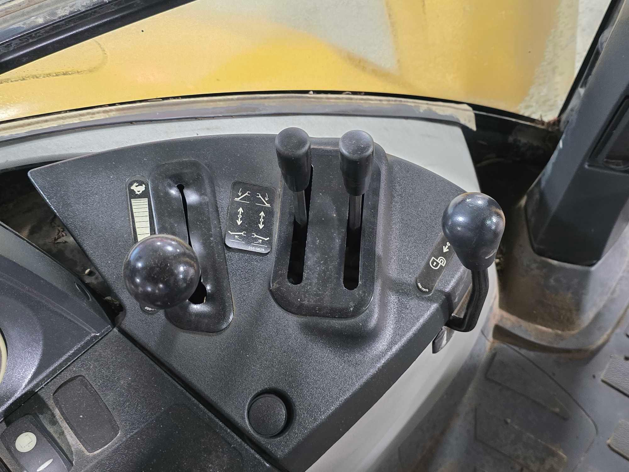 2013 Caterpillar 416F Backhoe Loader
