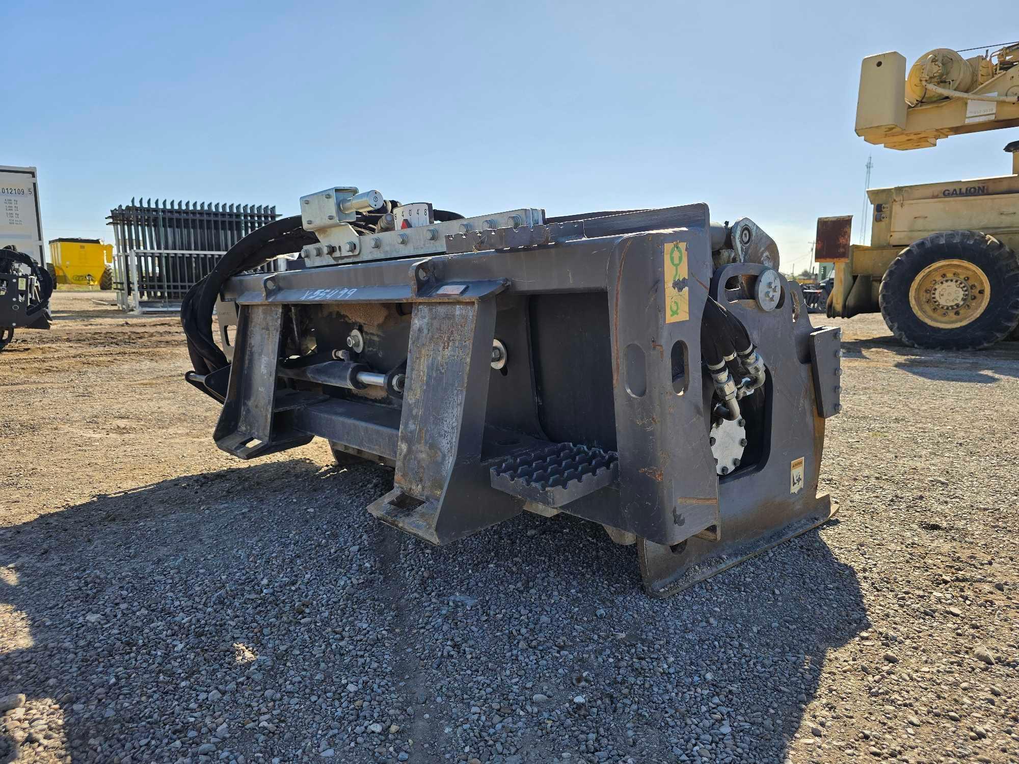 2015 Caterpillar PC412B Skid Steer Loader Cold Planer