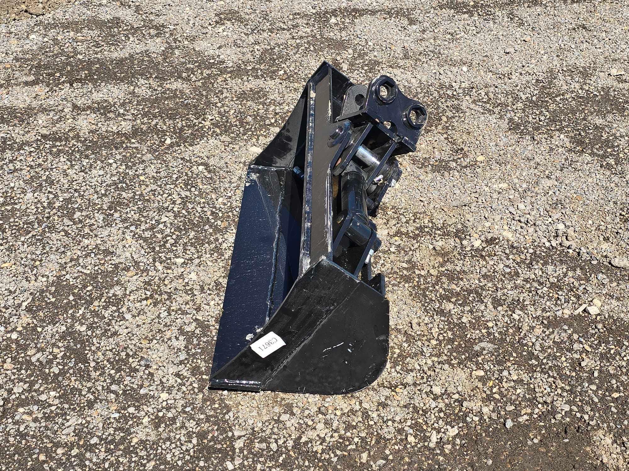 NEW/UNUSED 2025 Future 32 inch Tilting Excavator Bucket