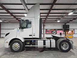2019 Volvo VNR64T Day Cab Truck Tractor