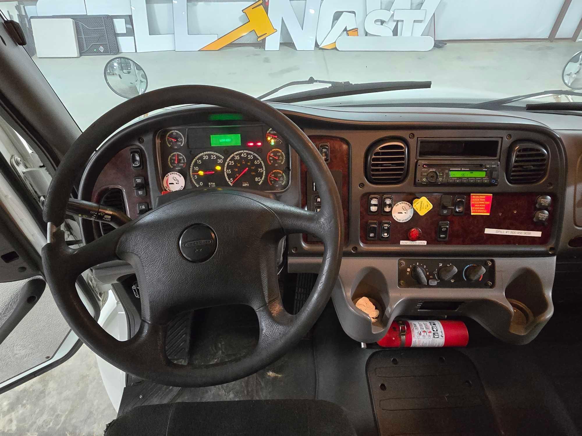 2016 Freightliner M2 106 Medium Duty Day Cab Truck Tractor