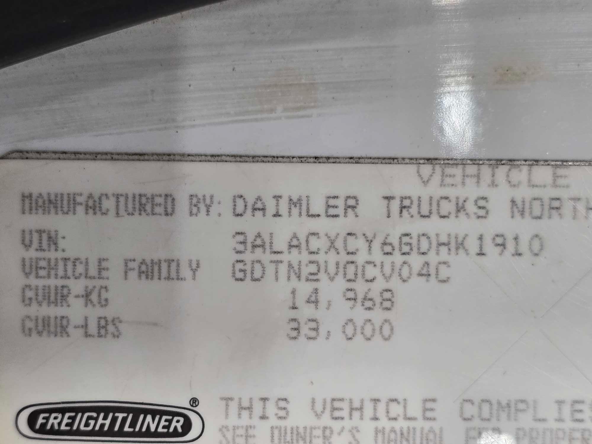 2016 Freightliner M2 106 Medium Duty Day Cab Truck Tractor