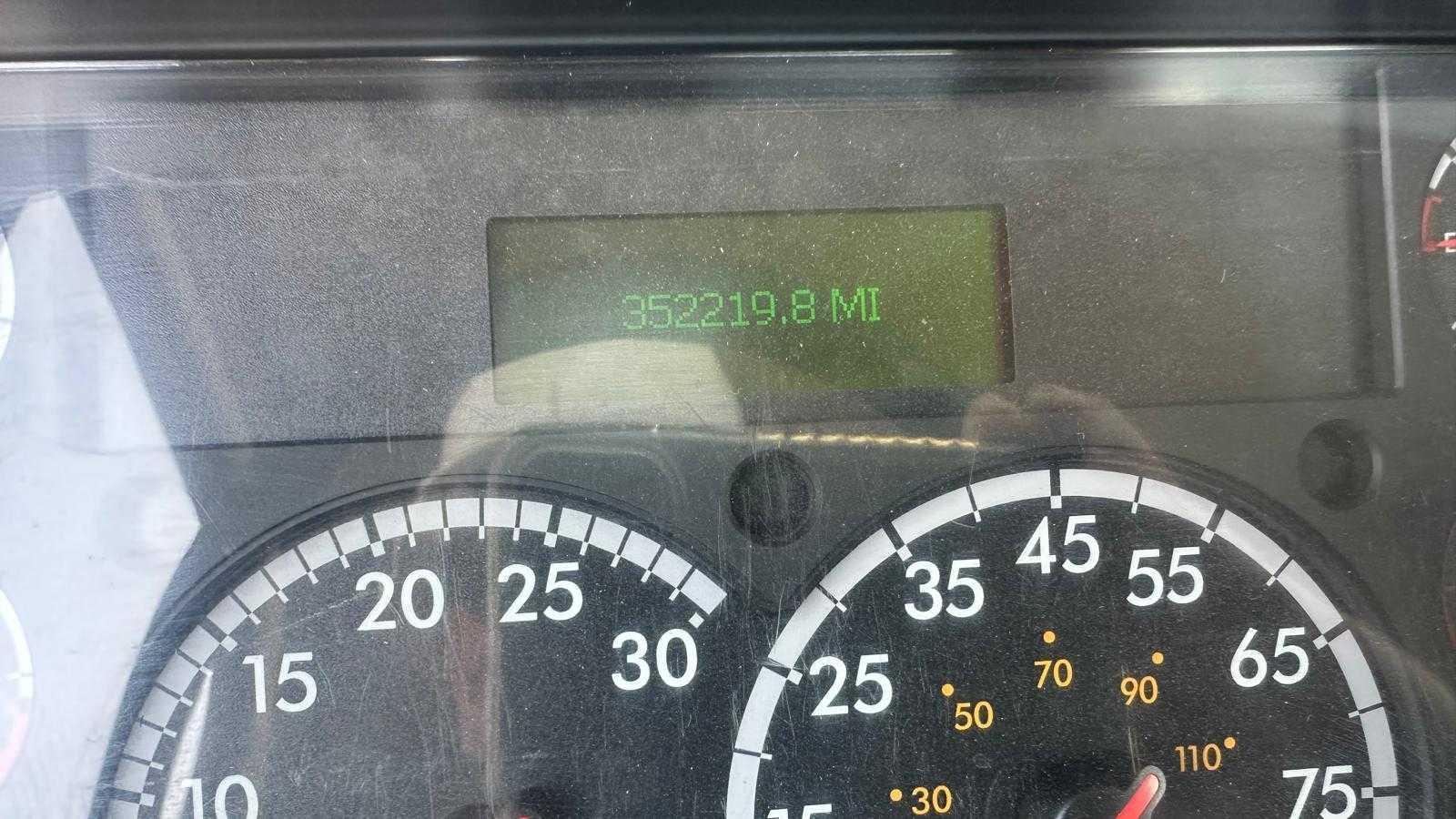 2016 Freightliner M2 106 Medium Duty Day Cab Truck Tractor
