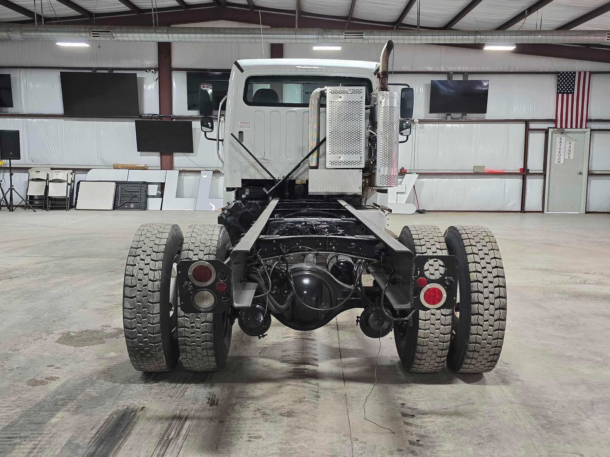 2016 Freightliner M2 106 Medium Duty Day Cab Truck Tractor