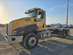 2012 International CF7 Day Cab Truck Tractor