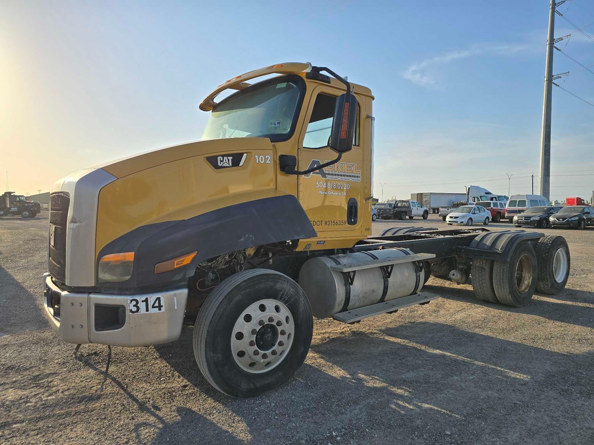 2012 International CF7 Day Cab Truck Tractor