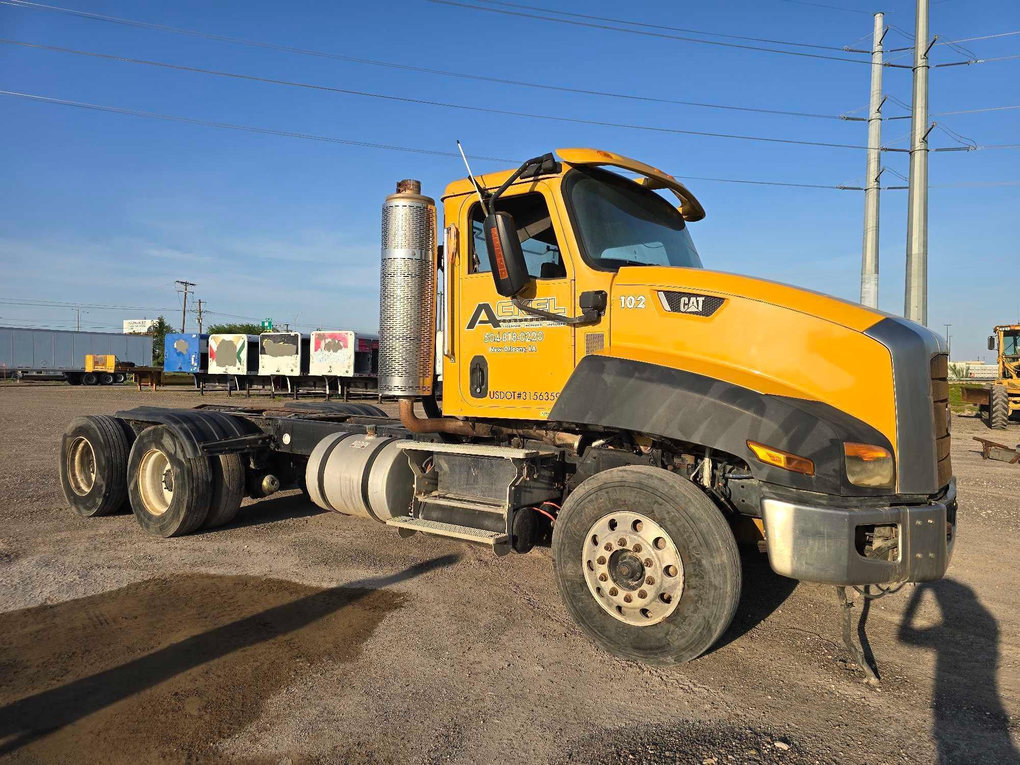 2012 International CF7 Day Cab Truck Tractor