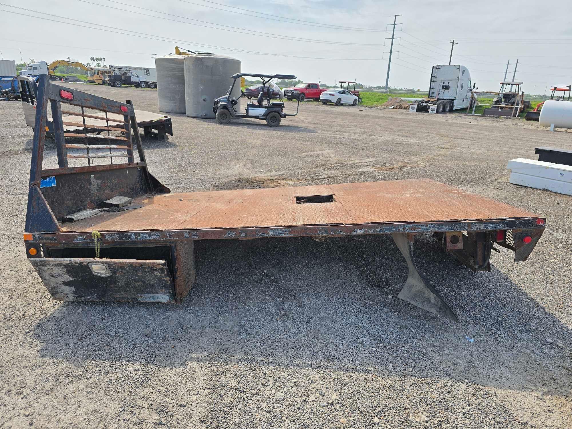 136 In x 91 In Flat Bed Truck Bed